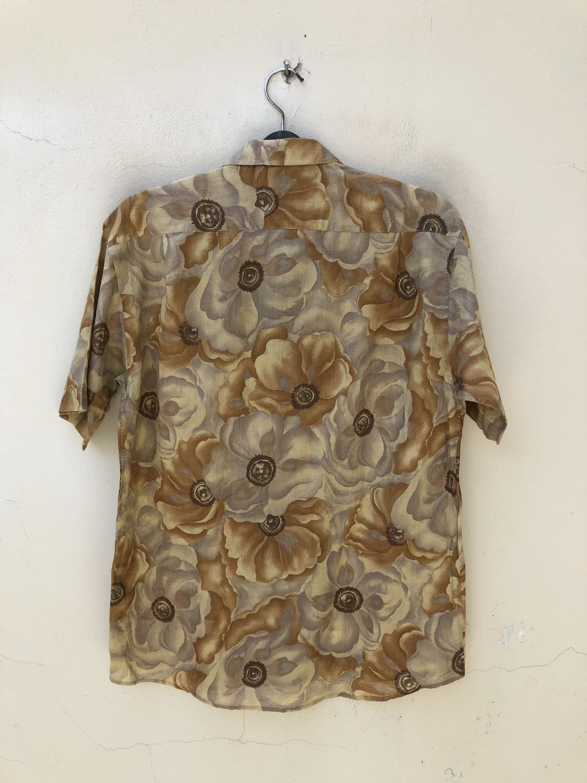 Lancel 90s Lancel Paris Psychedelic Flowers Linen Hawaiian Shirt Size US L / EU 52-54 / 3 - 7 Thumbnail