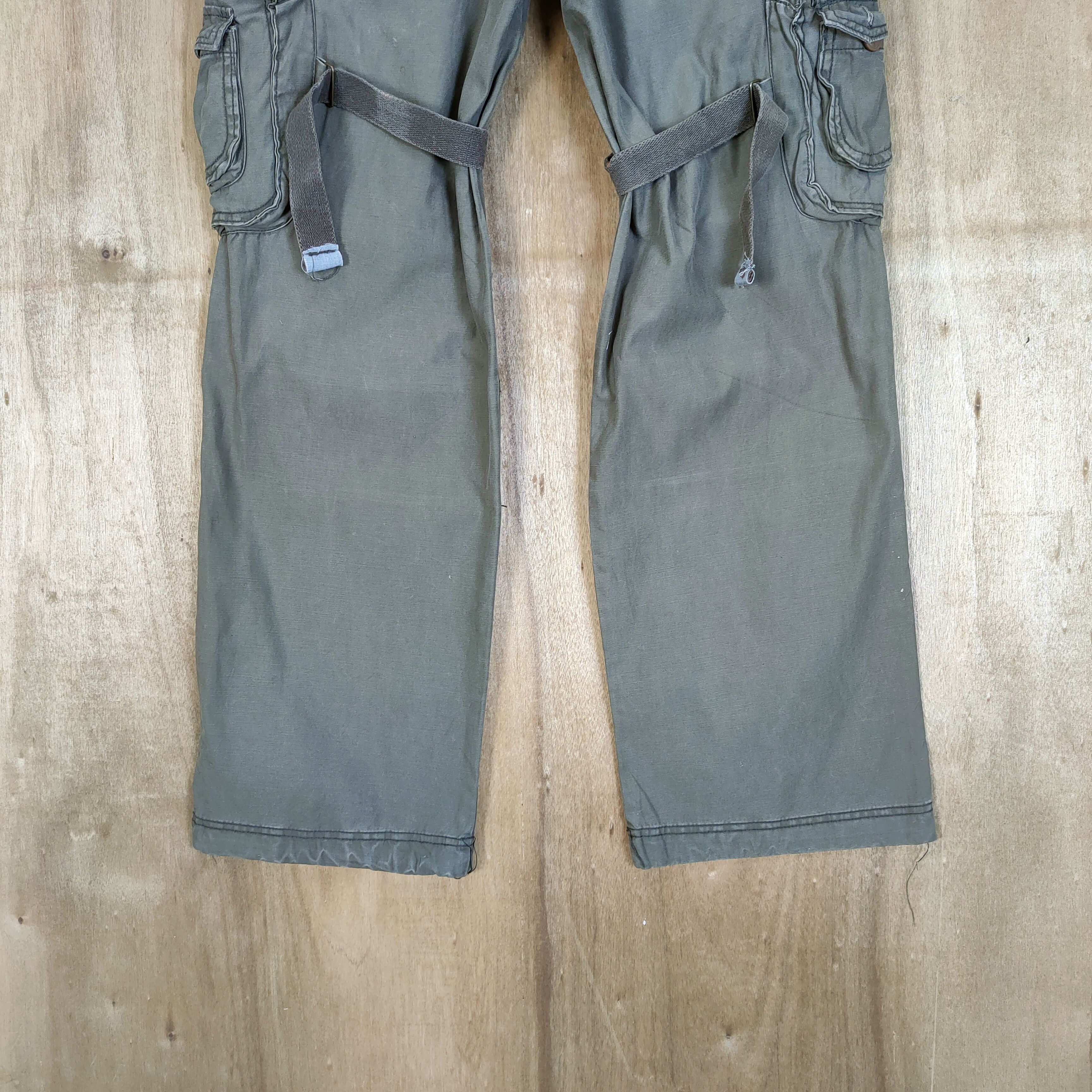 Japanese Brand × Seditionaries × Vintage VINTAGE GAME FADED BONDAGE CARGO PANTS Size US 34 / EU 50 - 7 Thumbnail