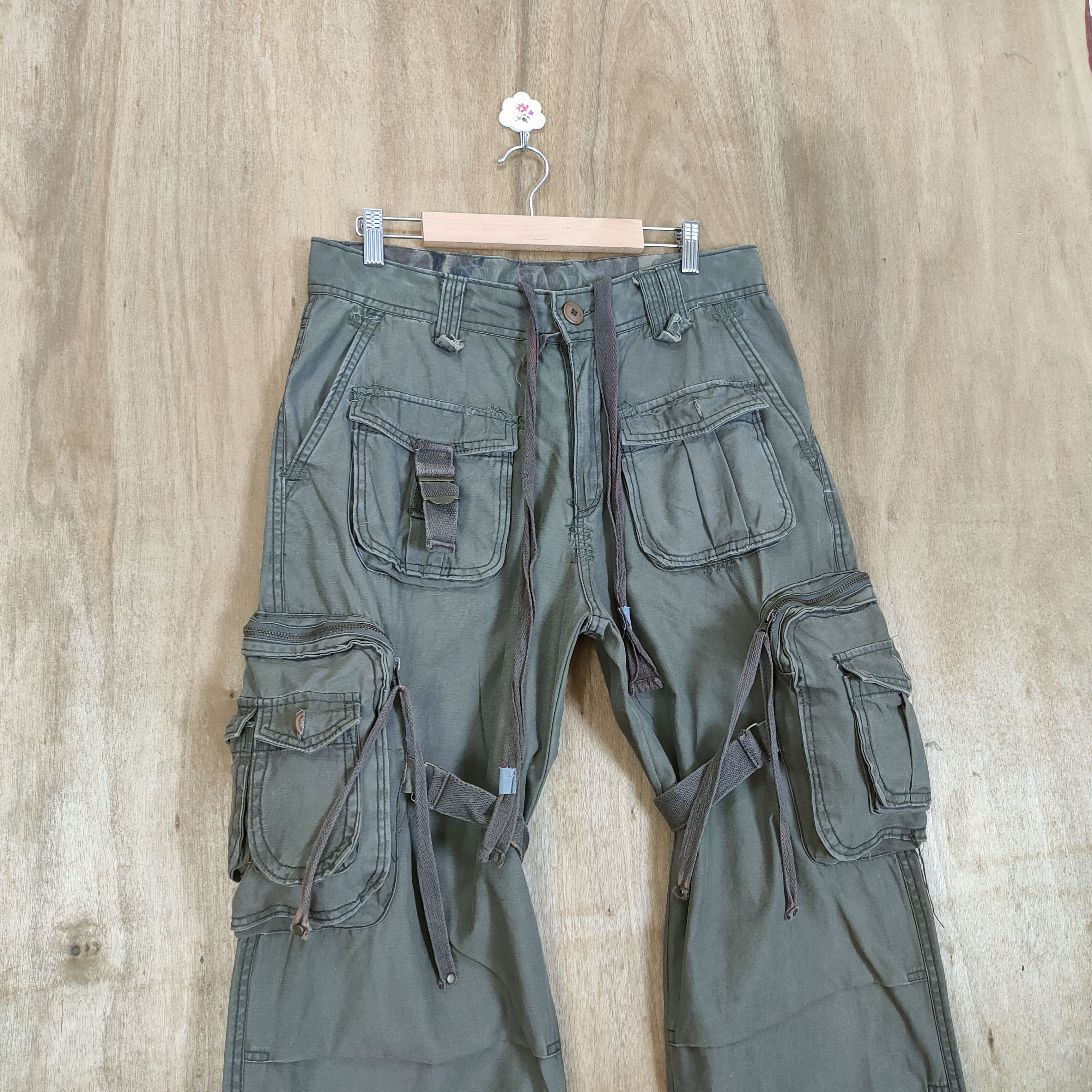 Japanese Brand × Seditionaries × Vintage VINTAGE GAME FADED BONDAGE CARGO PANTS Size US 34 / EU 50 - 8 Thumbnail