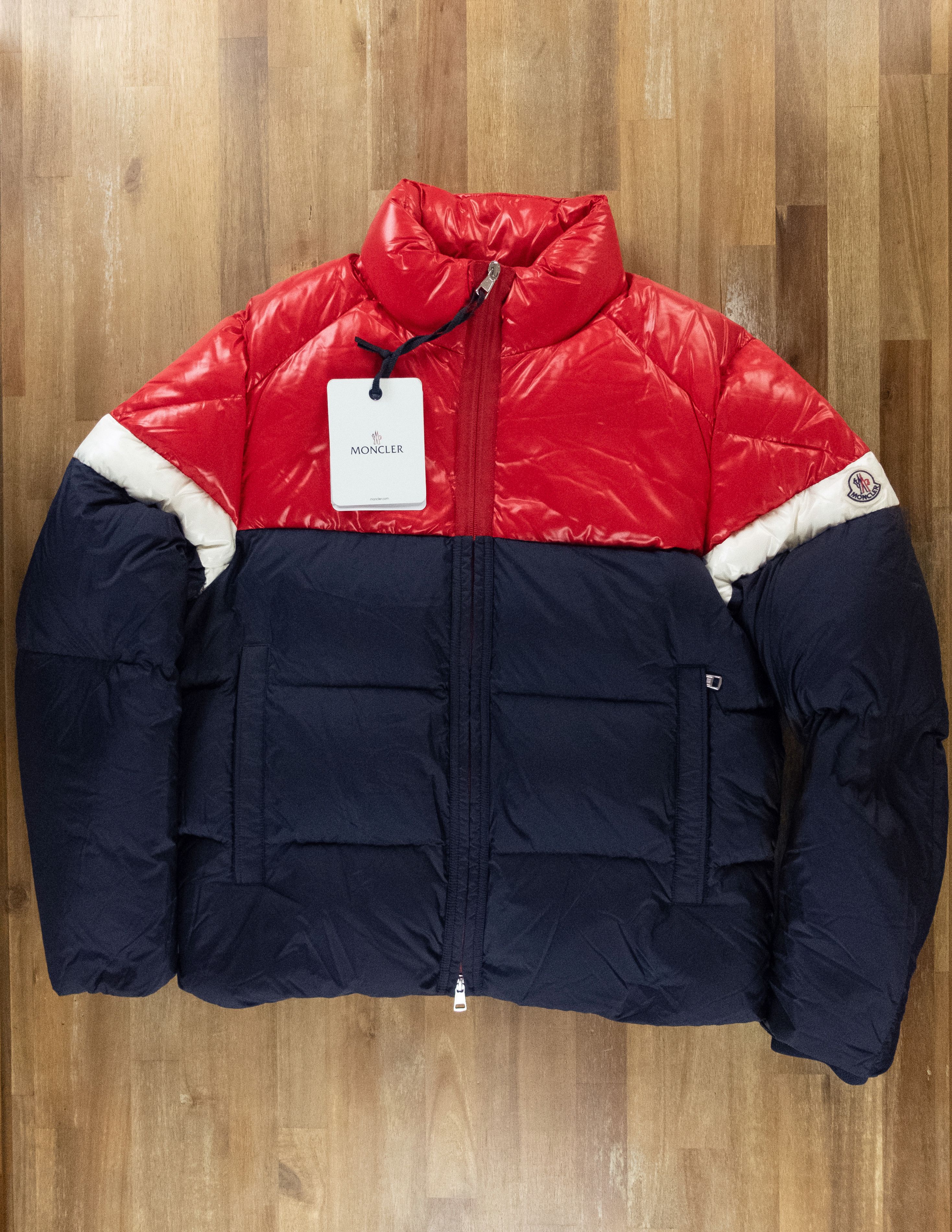 MONCLER Konic navy red contrast quilted down jacket M