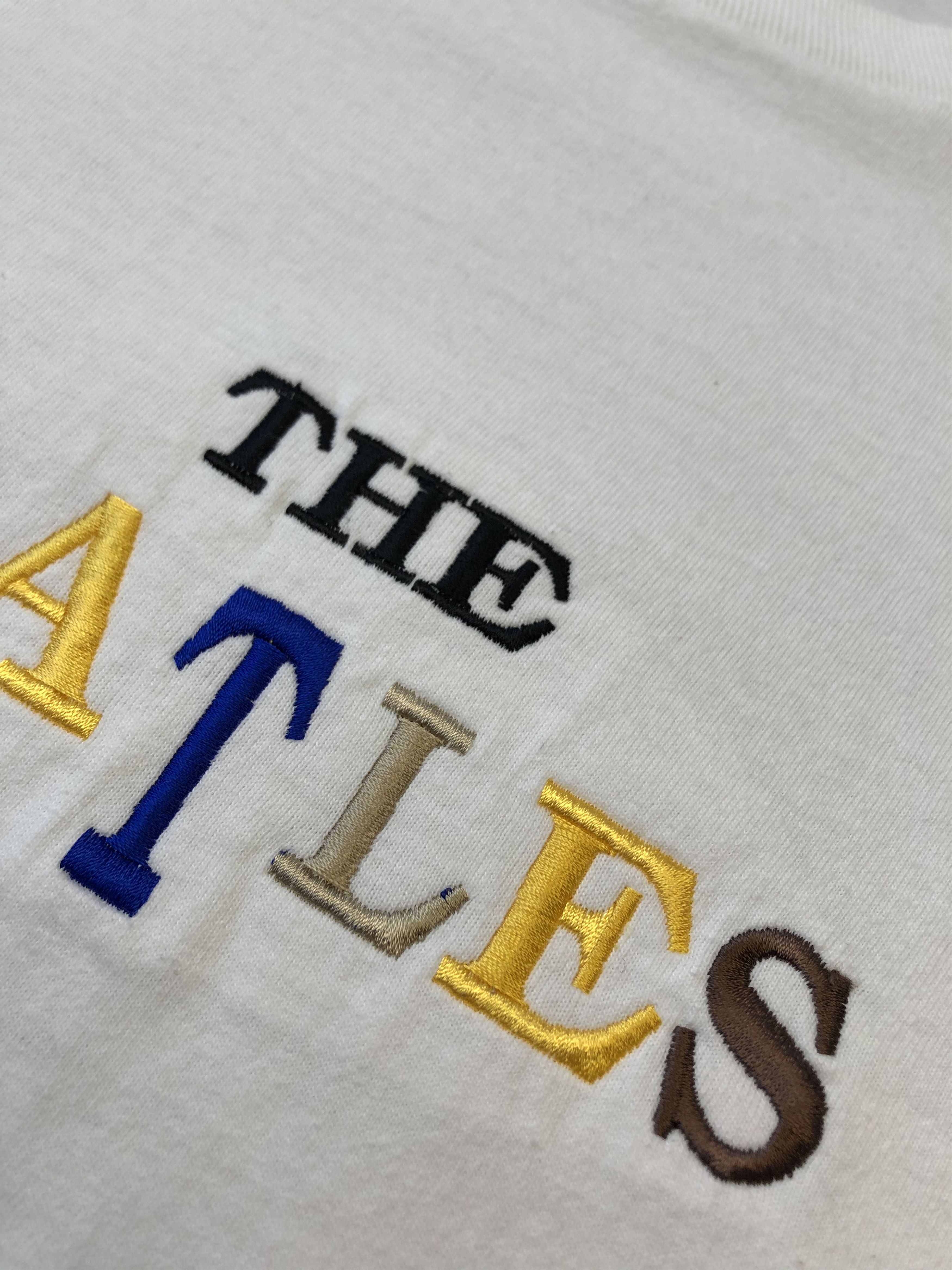 Band Tees × Vintage Vintage 90's The Beatles Band Tee Rare Y2K Hype Drill Size US XL / EU 56 / 4 - 5 Thumbnail