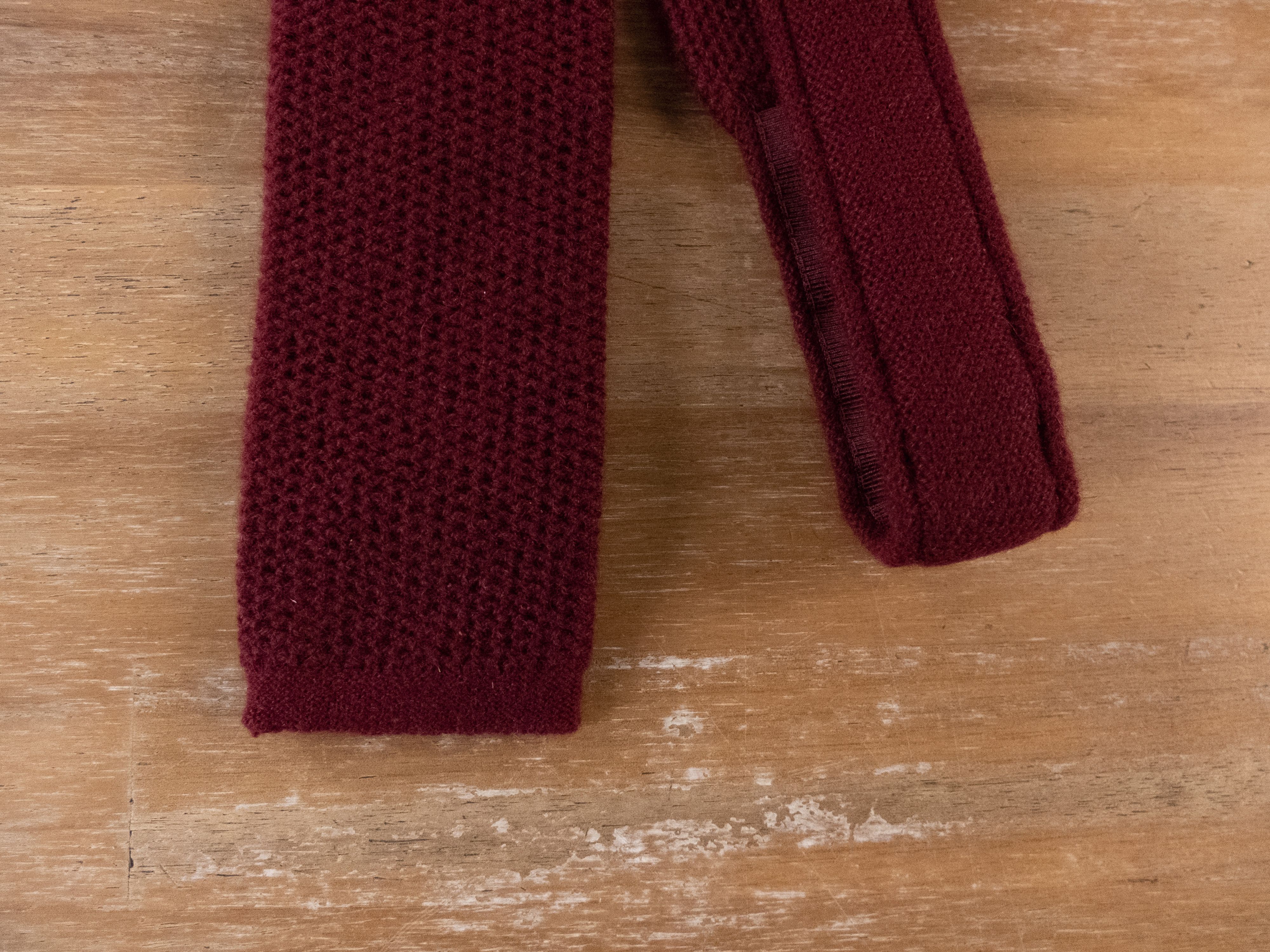 Isaia $255 ISAIA burgundy skinny 100% cashmere knit knitted tie Size ONE SIZE - 2 Thumbnail