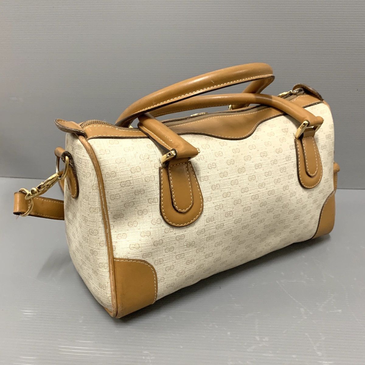 Gucci Gucci Monogram White Vintage Boston Bag Size ONE SIZE - 6 Thumbnail