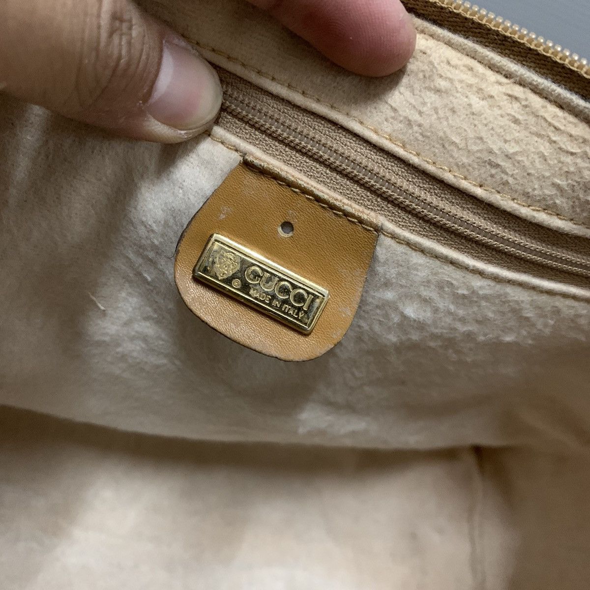 Gucci Gucci Monogram White Vintage Boston Bag Size ONE SIZE - 11 Thumbnail
