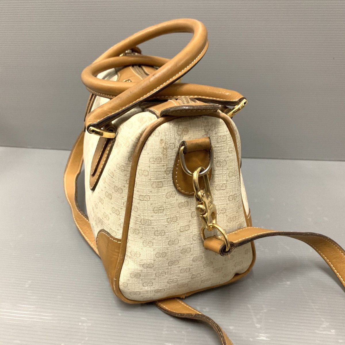 Gucci Gucci Monogram White Vintage Boston Bag Size ONE SIZE - 5 Thumbnail