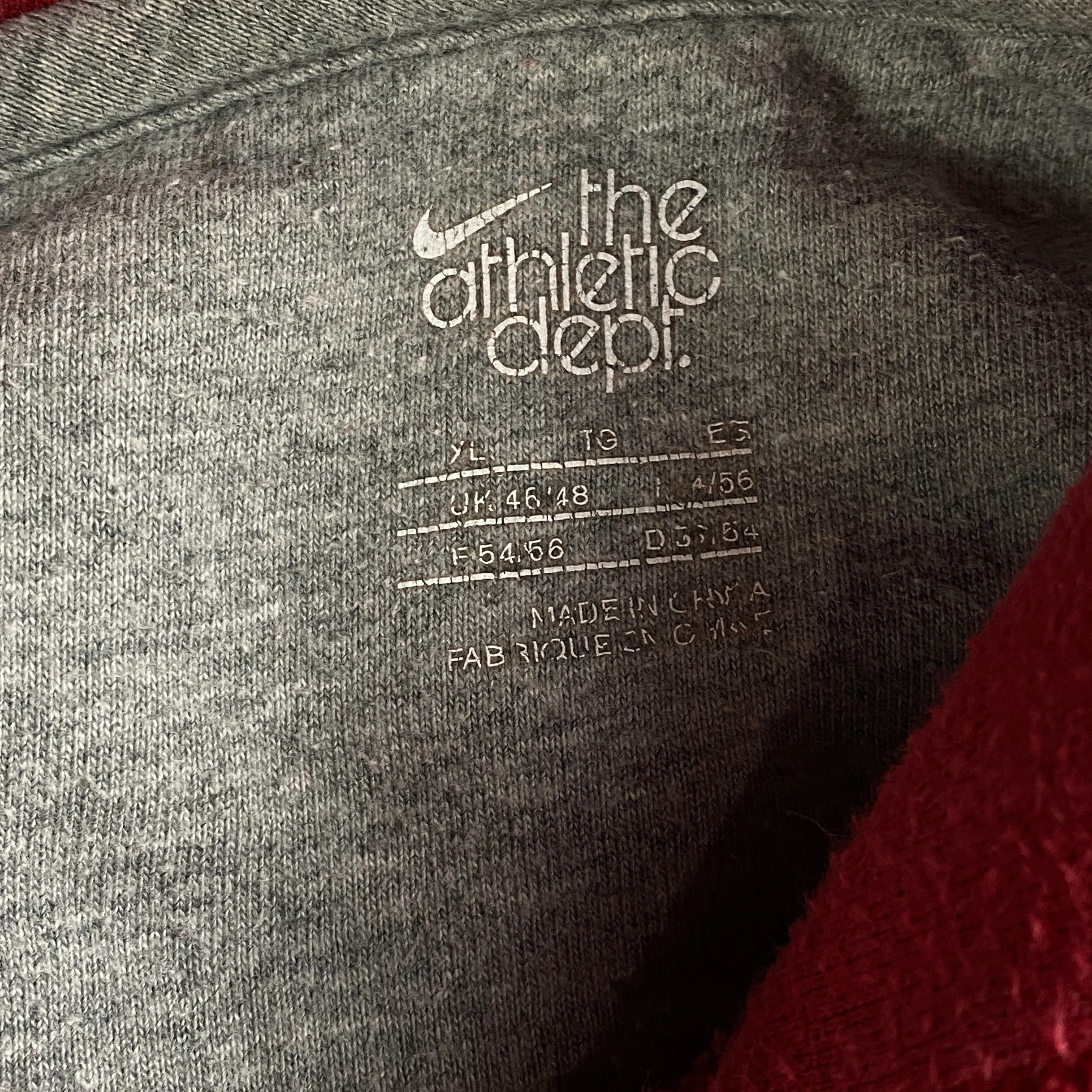 Nike × Vintage Mens Hoodies Nike Vintage Big Print Size XL Size US XL / EU 56 / 4 - 5 Thumbnail