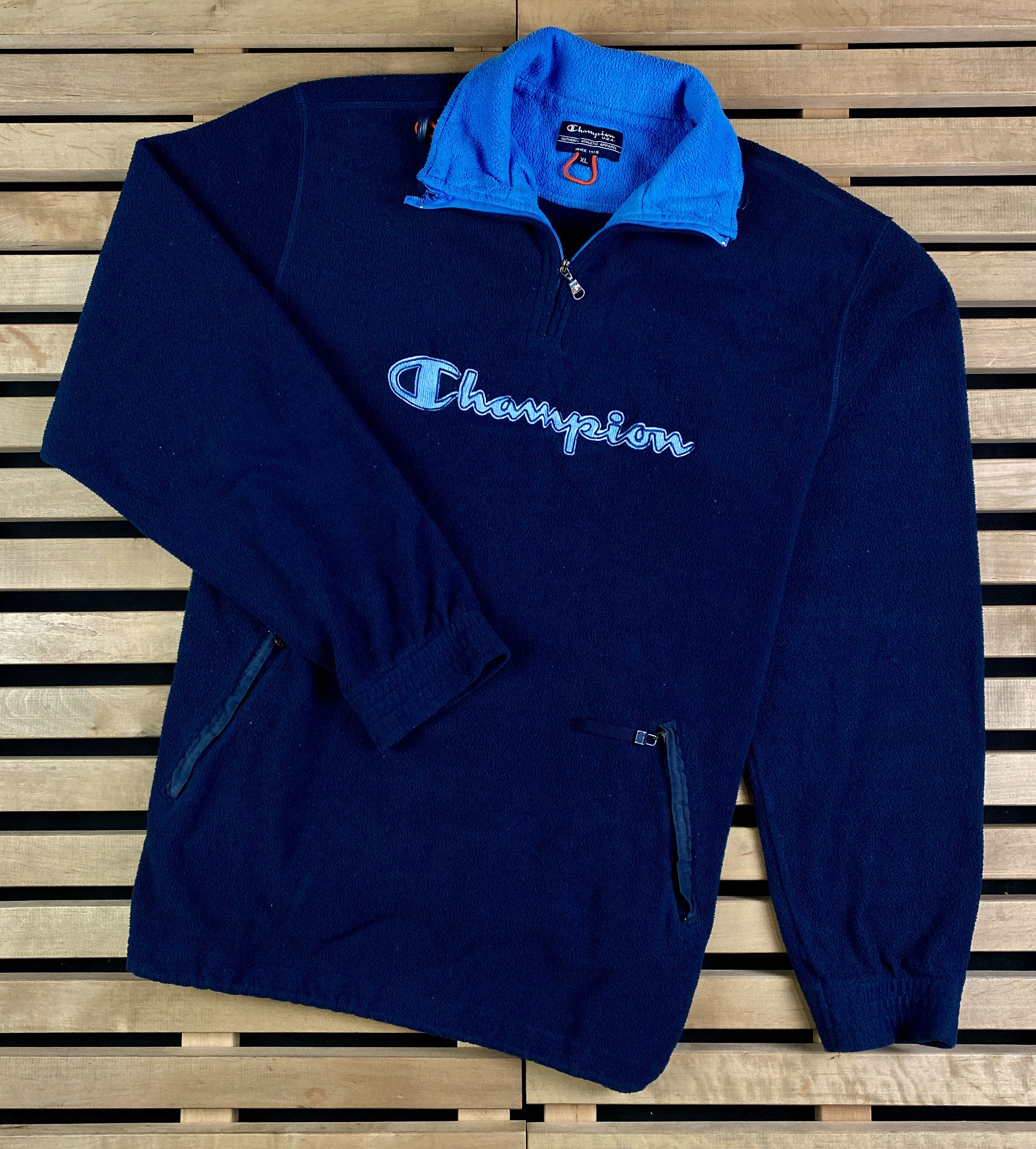 Champion × Vintage Mens Fleece Sweatshirt Pullover Champion Vintage Size XL Size US XL / EU 56 / 4 - 1 Thumbnail