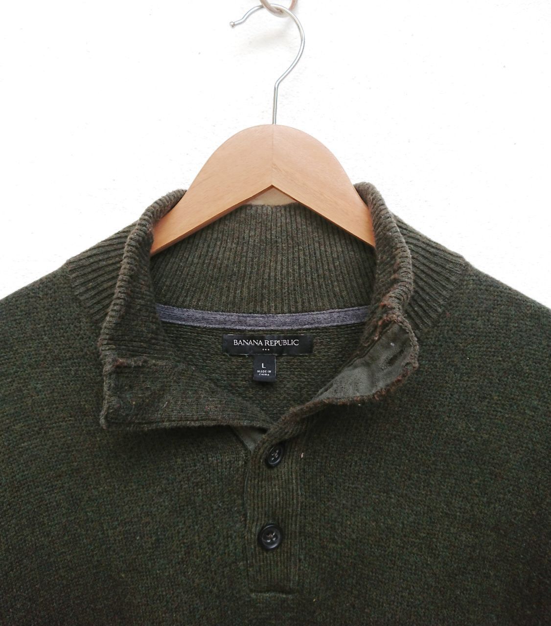 Banana Republic 🔥Banana Republic Neck Button Knitwear Size US M / EU 48-50 / 2 - 3 Thumbnail