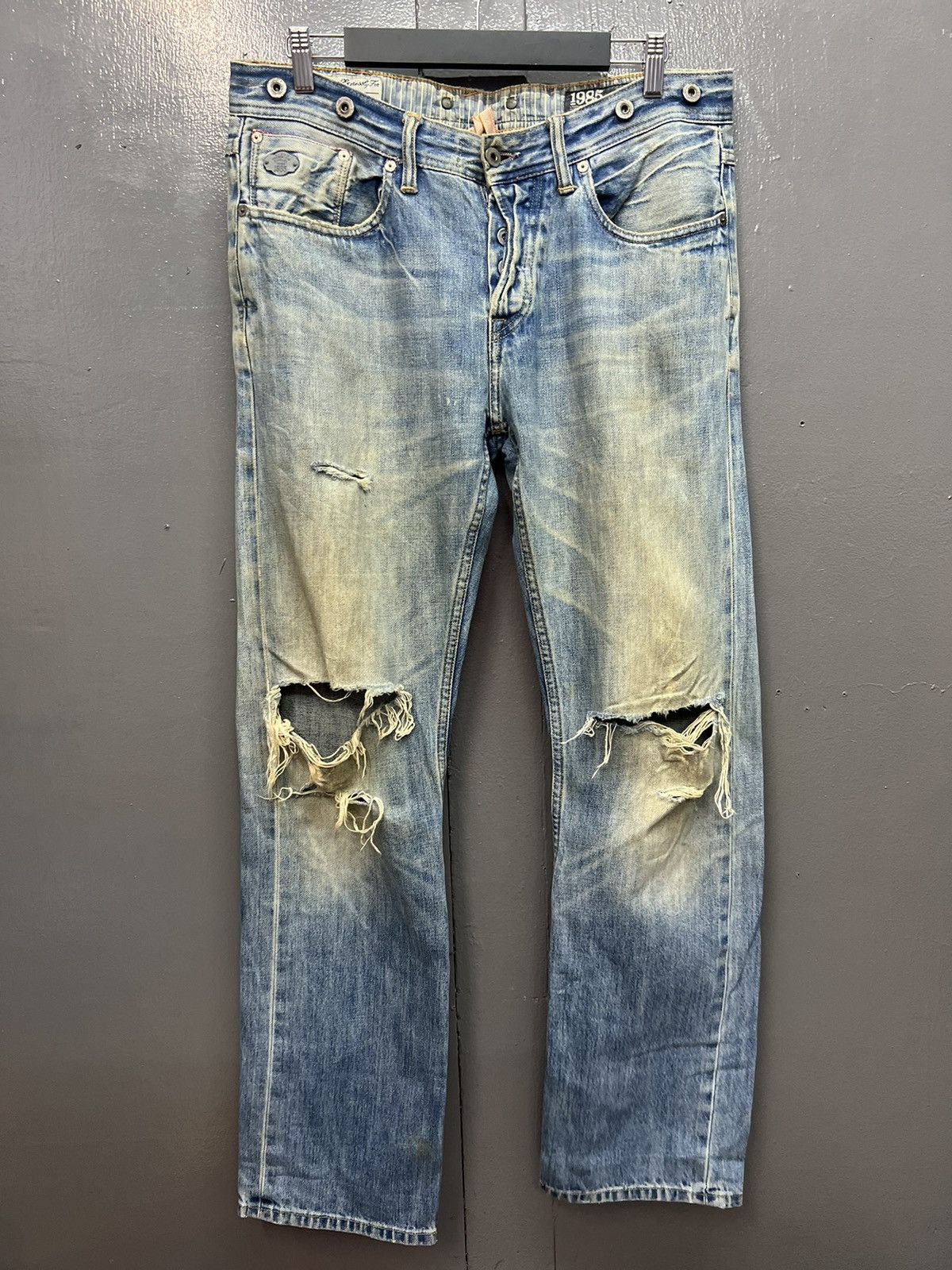 image of Tommy Hilfiger x Vintage Hilfiger Denim Jeans Distress Selvedge Size 34 in Blue, Men's