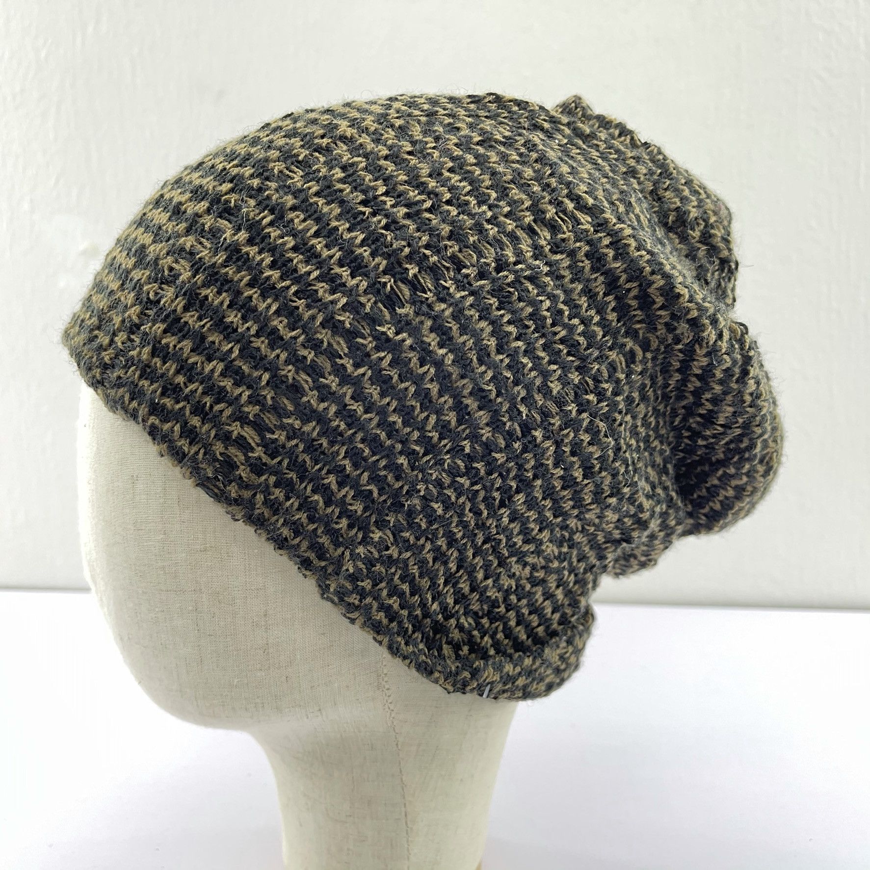 Japanese Brand Unknown Japanese Brand Nice Design Beanie Hats-BH2009 Size ONE SIZE - 4 Thumbnail