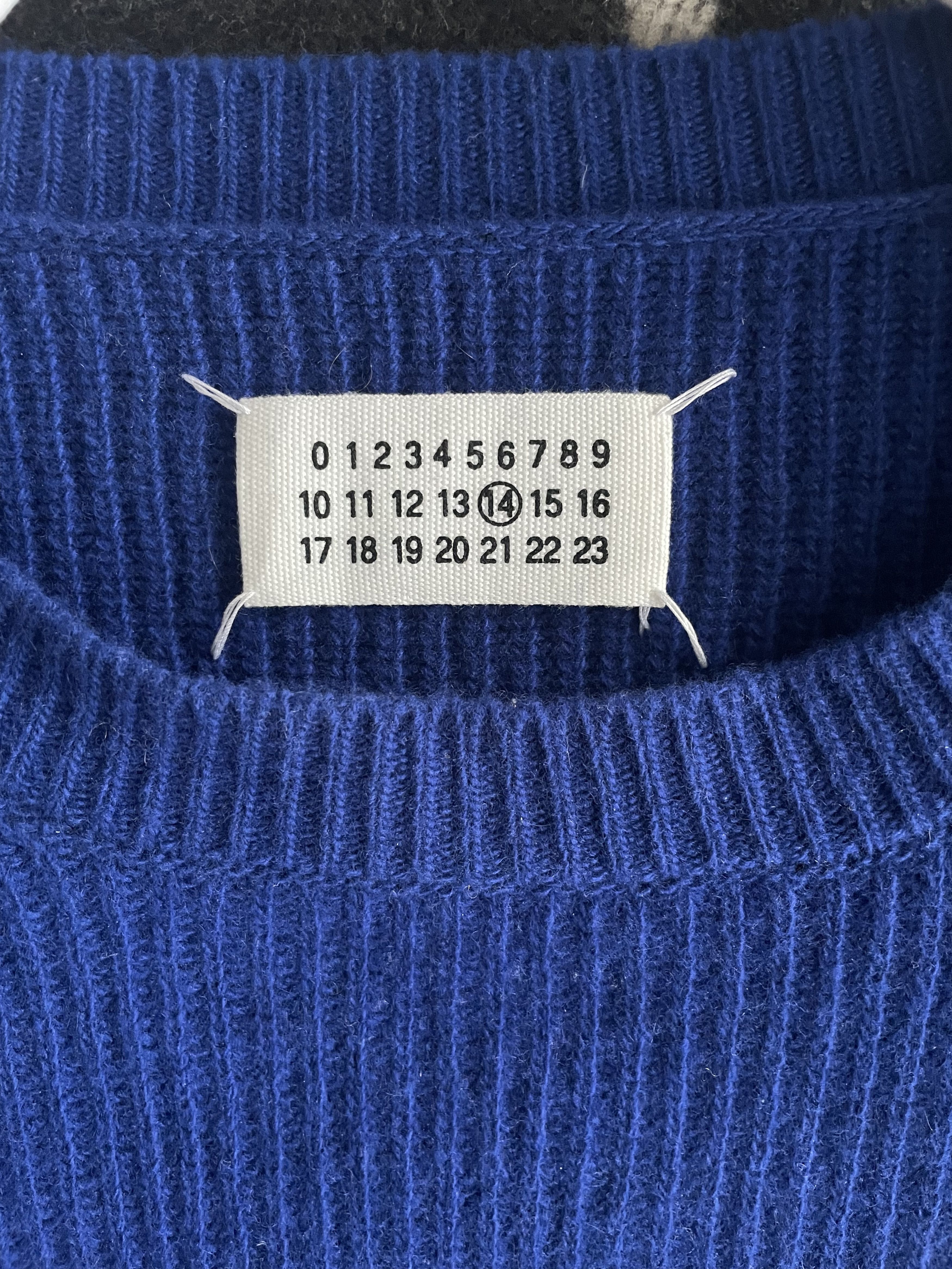 Maison Margiela Margiela oversized cashmere pull Size US S / EU 44-46 / 1 - 3 Thumbnail