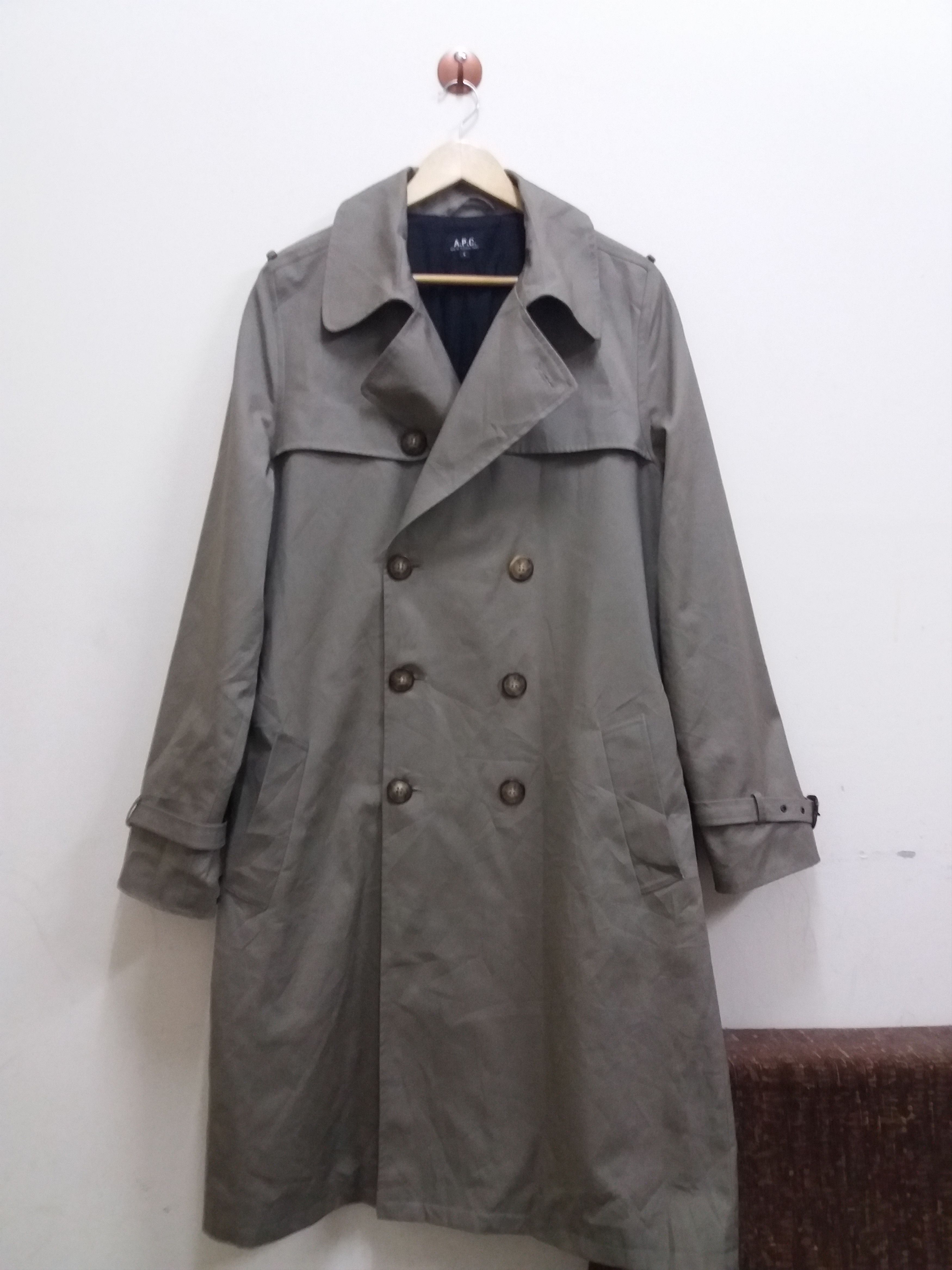 A.P.C. A.P.C. made in roumania trench coat/long jacket Size US S / EU 44-46 / 1 - 1 Thumbnail