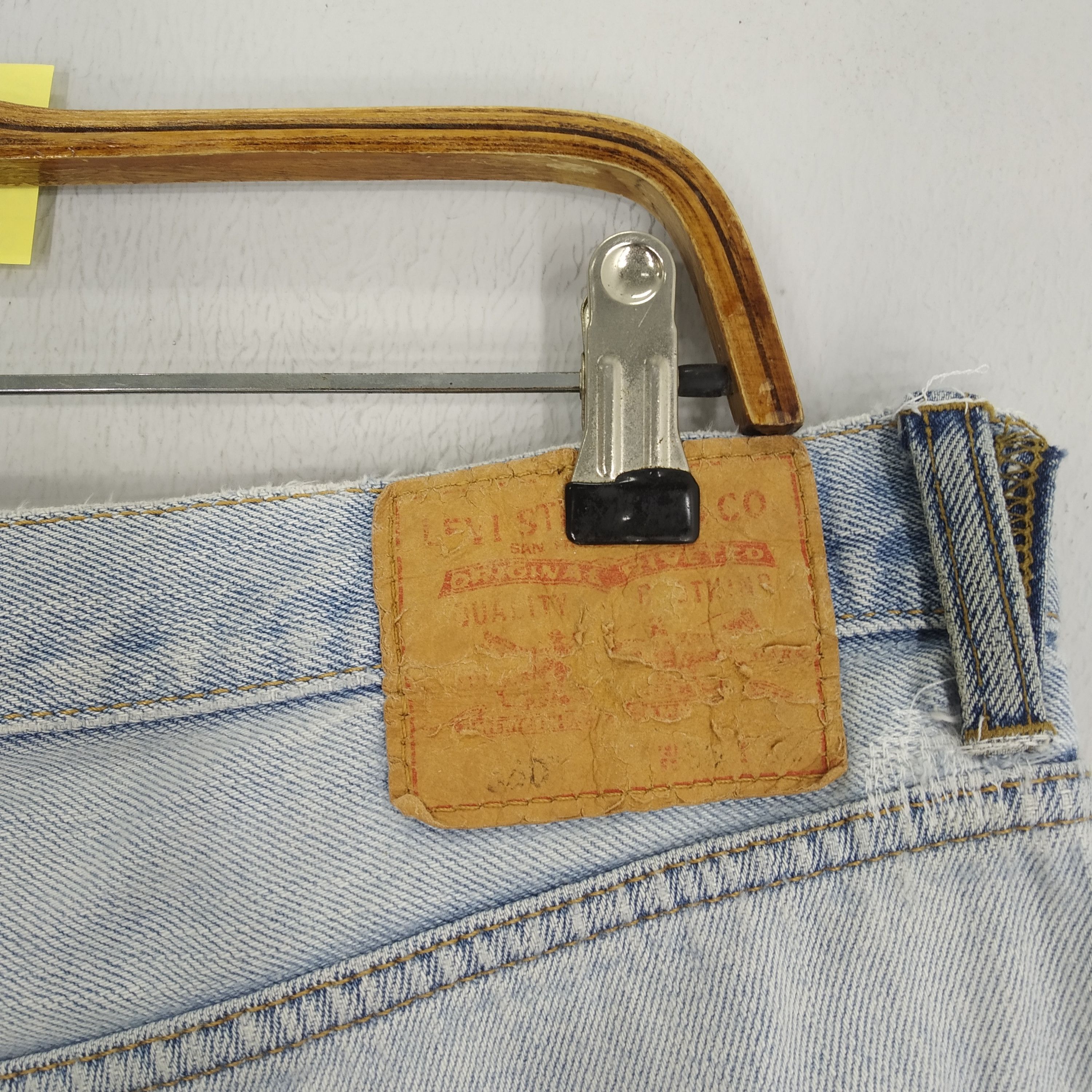 Jean Size 37 Vintage Levi's Faded Blue Jeans Relaxing Denim Jeans Size US 37 - 9 Thumbnail