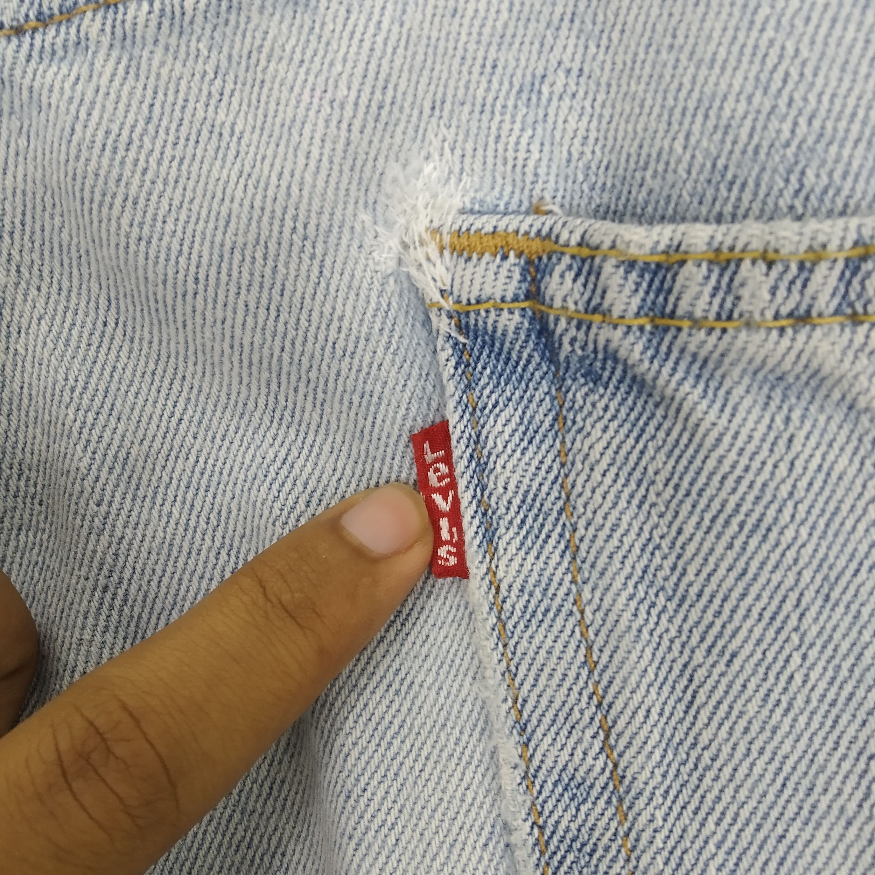 Jean Size 37 Vintage Levi's Faded Blue Jeans Relaxing Denim Jeans Size US 37 - 8 Thumbnail