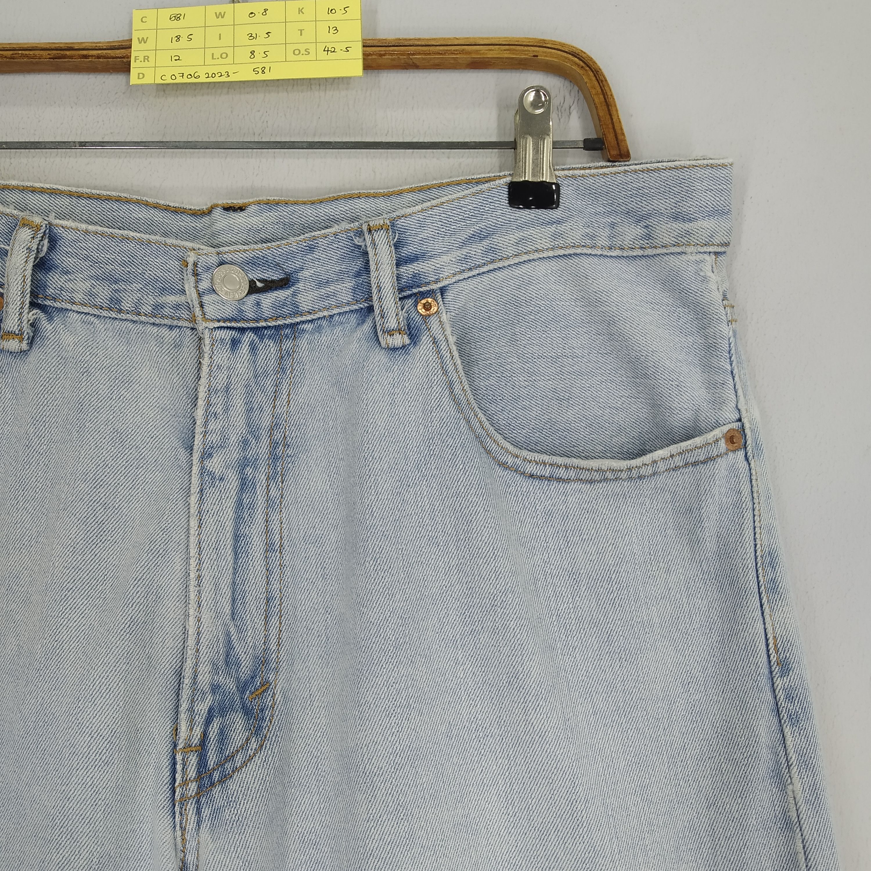 Jean Size 37 Vintage Levi's Faded Blue Jeans Relaxing Denim Jeans Size US 37 - 5 Thumbnail