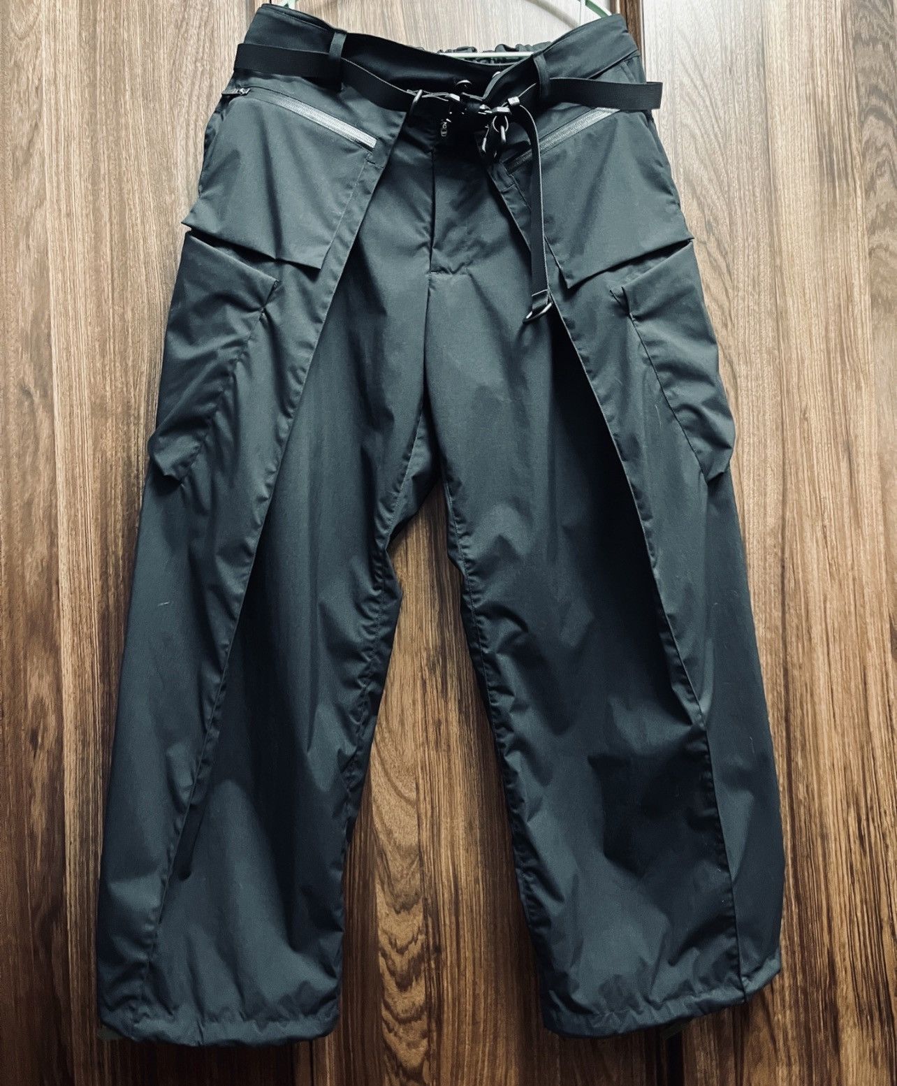 image of Acronym P45A-E Black Xs Small Acr-Fw-2223 Encapsulated Nylon, Men's (Size 28)