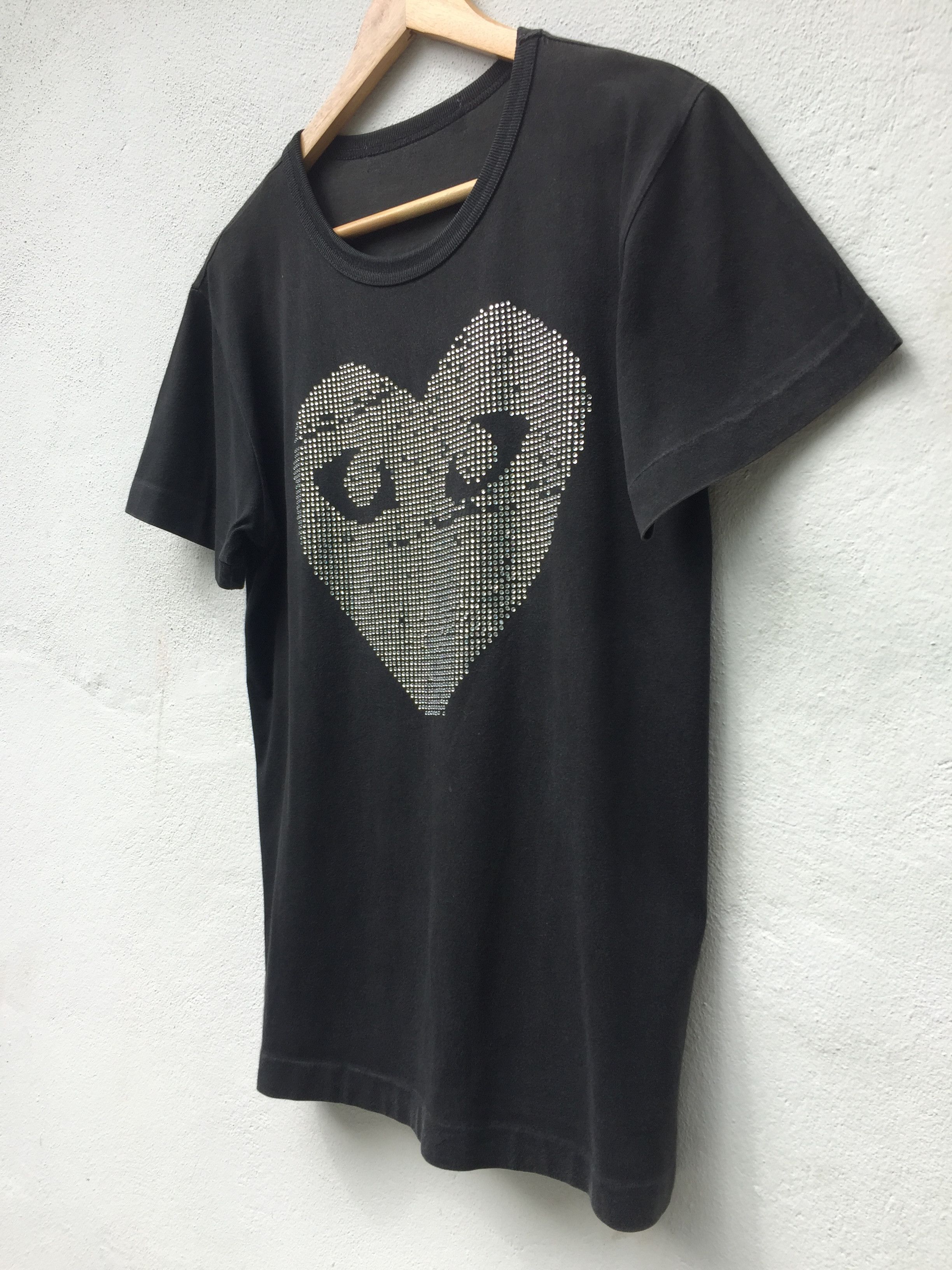 Comme des Garcons Comme des Garcons Play Stone Embellishment T Shirt Size US M / EU 48-50 / 2 - 3 Thumbnail
