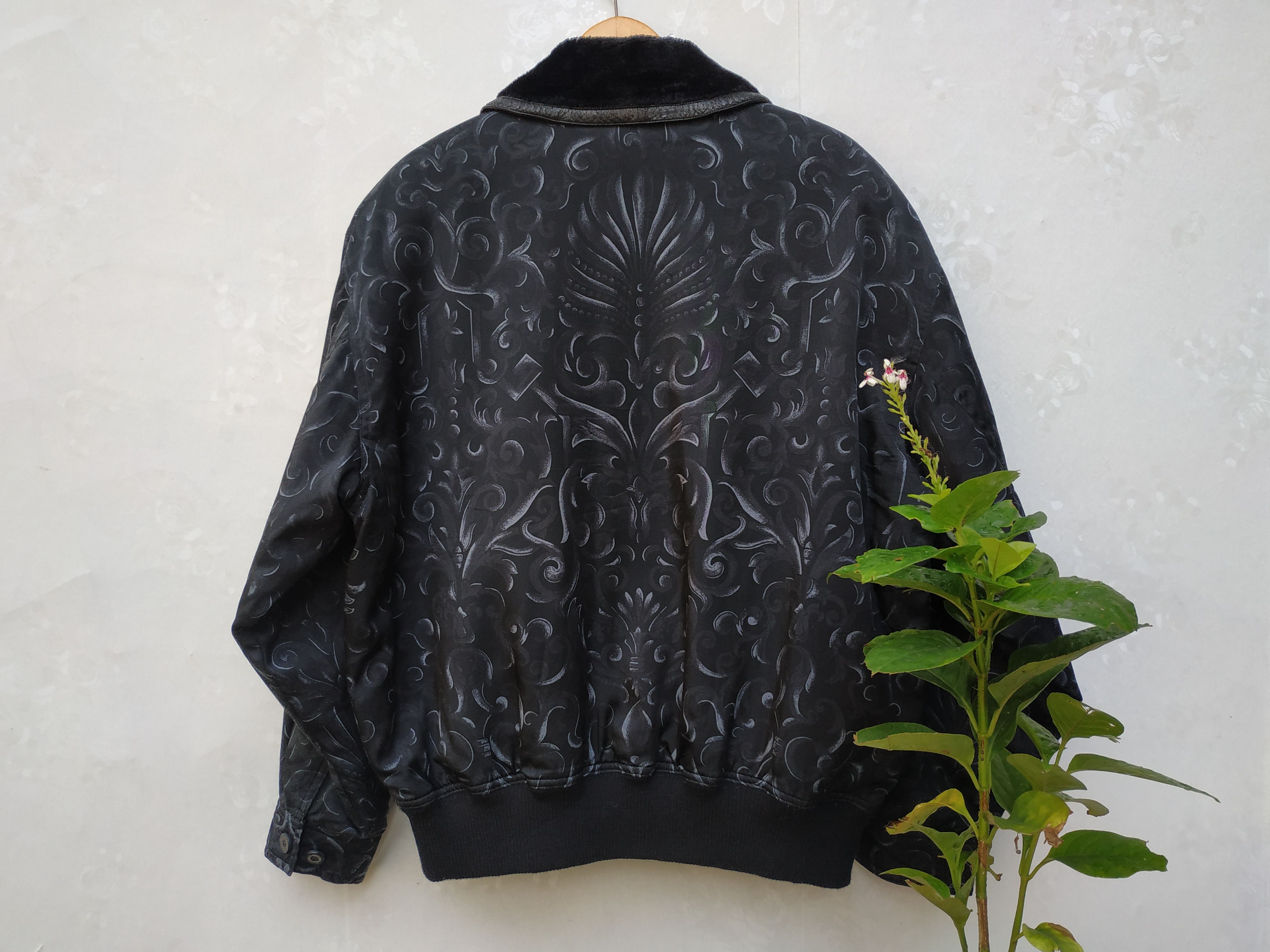 Japanese Brand 90's Made In Japan Black PIA Ethnic Bomber Jacket Size US L / EU 52-54 / 3 - 18 Thumbnail