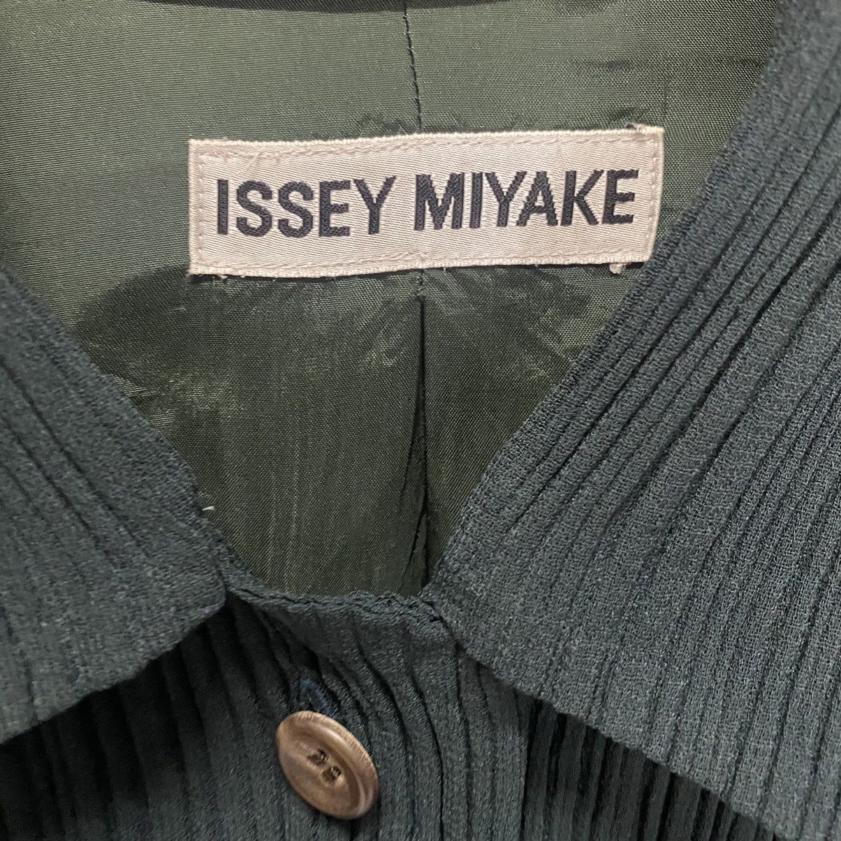 Issey Miyake × Pleats Please Issey Miyake × Vintage ISSEY MIYAKE Vintage Pocket Pleated Half Coat Jacket Size L / US 10 / IT 46 - 13 Thumbnail