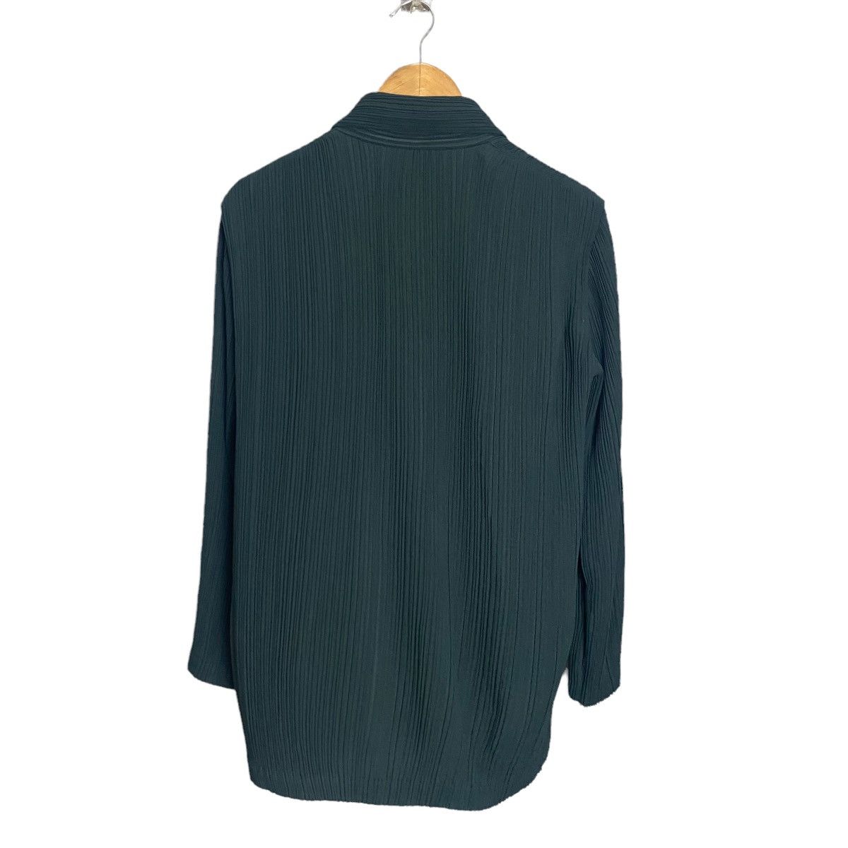 Issey Miyake × Pleats Please Issey Miyake × Vintage ISSEY MIYAKE Vintage Pocket Pleated Half Coat Jacket Size L / US 10 / IT 46 - 2 Thumbnail