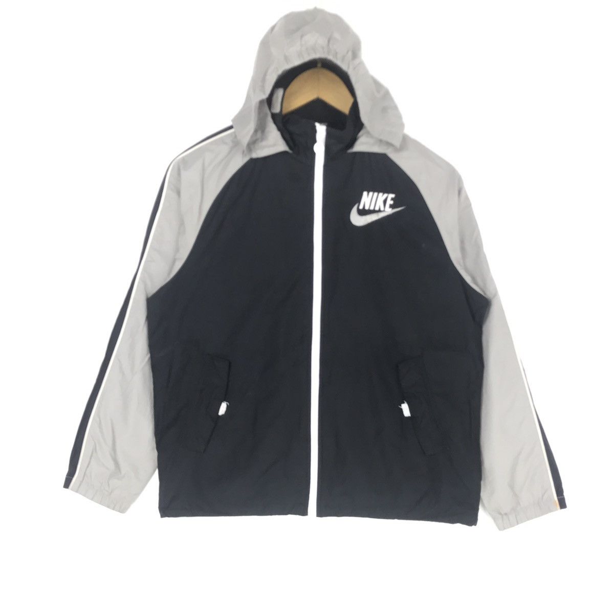 Nike × Vintage Vintage Nike Hoodie Jacket Embroidery Logo Fashion Sweater Size US M / EU 48-50 / 2 - 1 Thumbnail