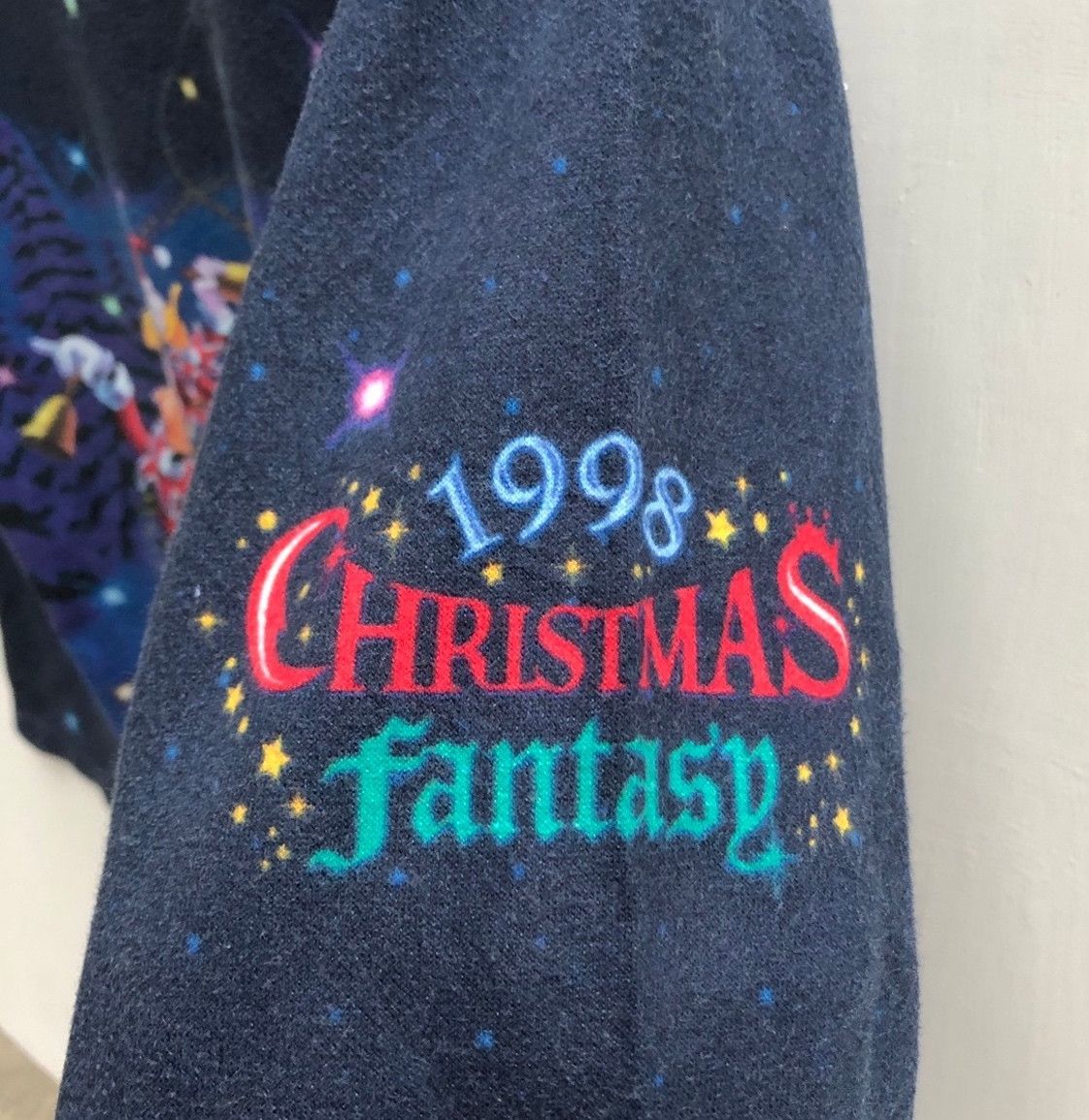 Disney 90s CHRISTMAS FANTASY TOKYO DISNEYLAND Sweatshirt #0380-08 Size S / US 4 / IT 40 - 3 Thumbnail