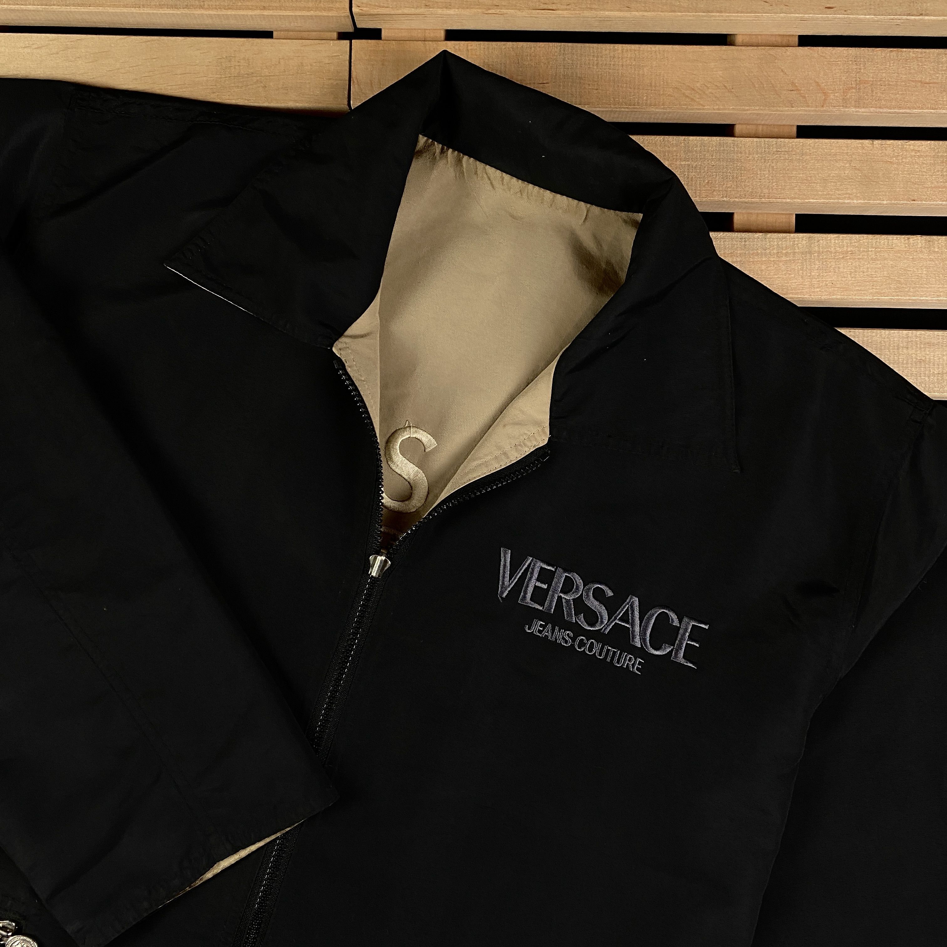 Versace × Versace Jeans Couture × Vintage Reversible Jacket Versace Jeans Couture Big Logo Size XL Size US XL / EU 56 / 4 - 9 Thumbnail
