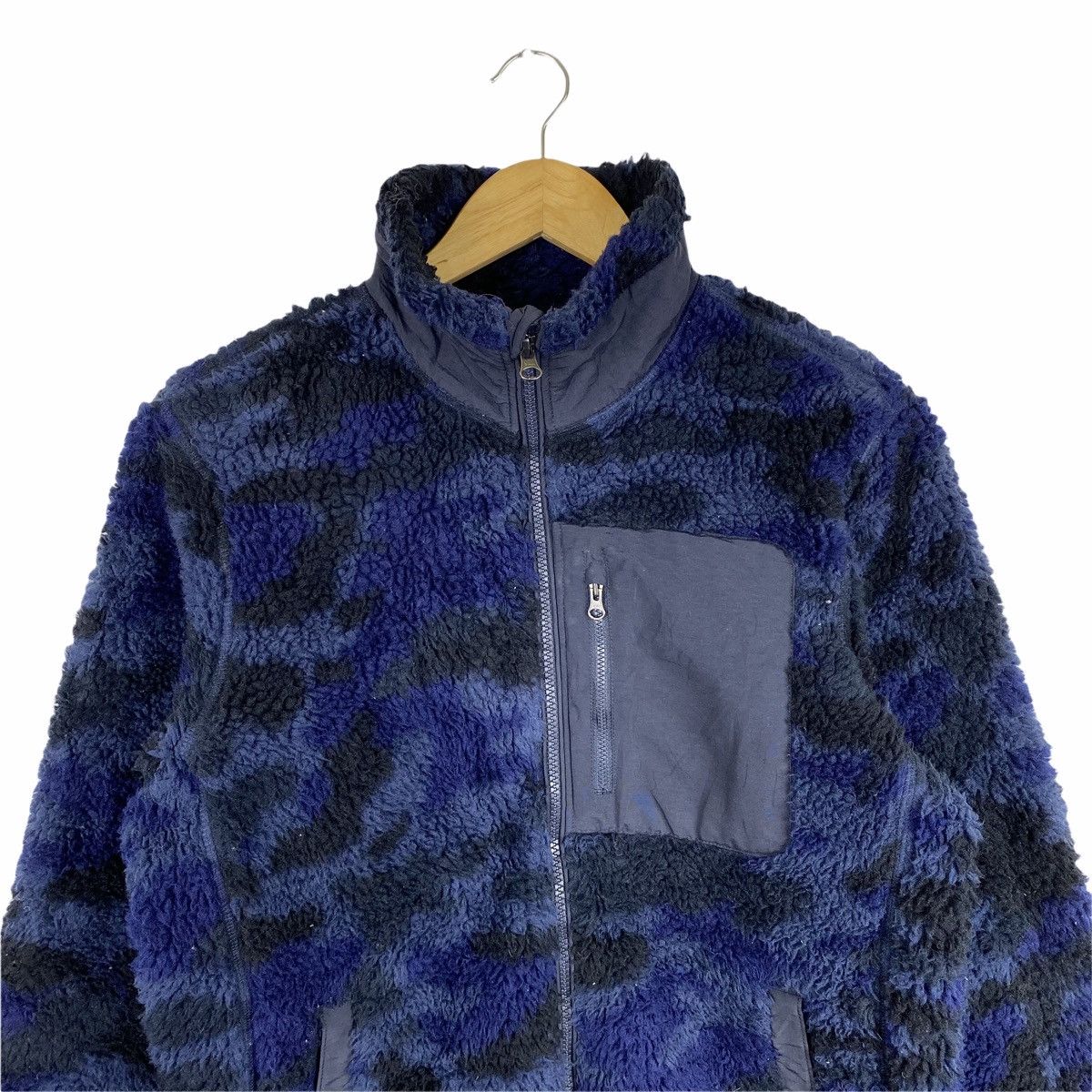 Japanese Brand × Uniqlo UNIQLO Sherpa Fleece Camo Army Classic Retro-X Sweater Size US S / EU 44-46 / 1 - 5 Thumbnail