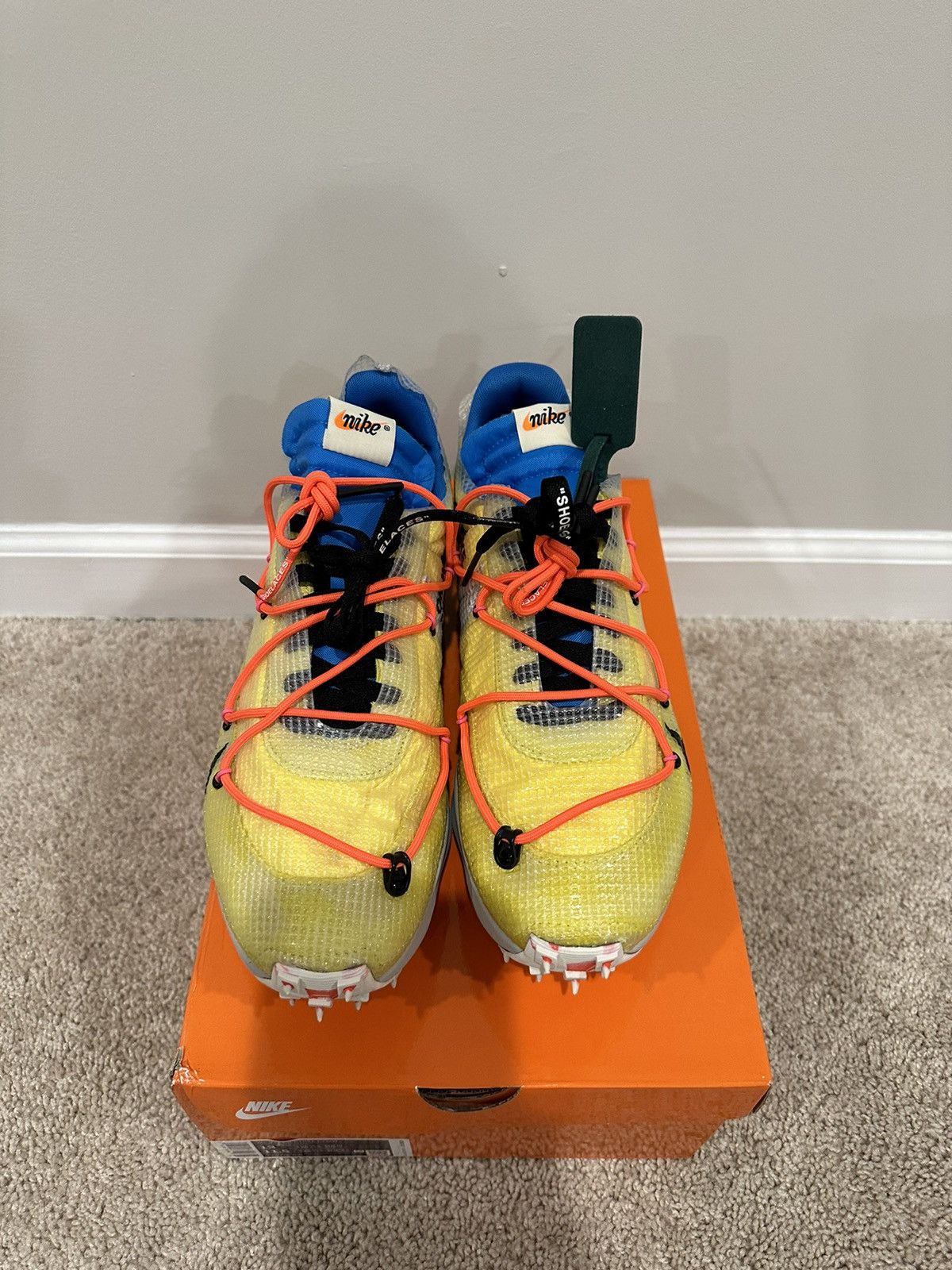 Vapor Street Off White Tour Yellow NIKE Off-White X Vapor Street - Main Image