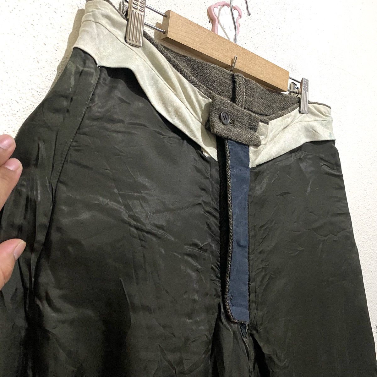 Julius Vintage JULIUS 2003 A/W COLLECTION CURVED Pants Wool Size US 32 / EU 48 - 11 Thumbnail