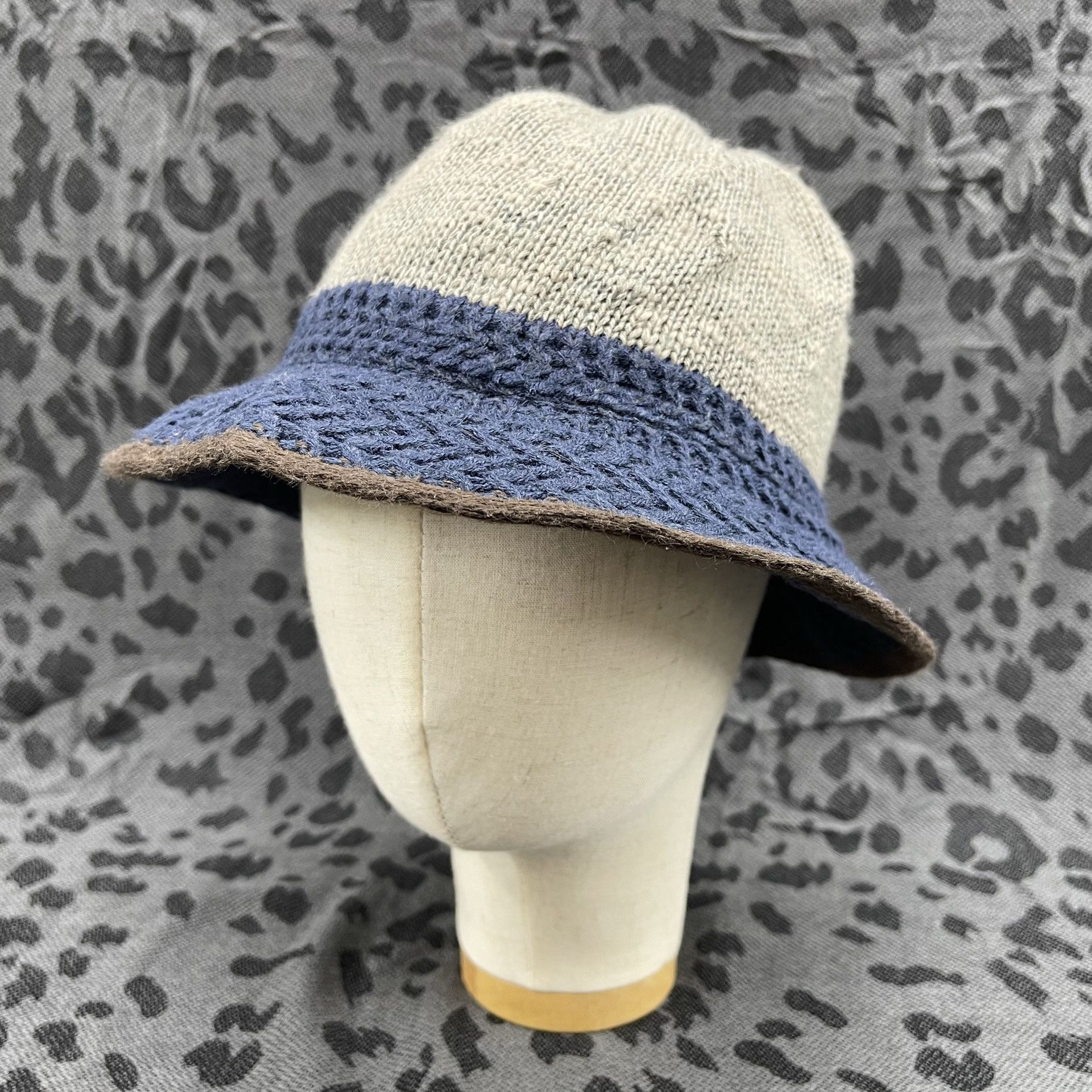 Japanese Brand Basiquenti Nice Design Bucket Hats - BH3247 Size ONE SIZE - 3 Thumbnail