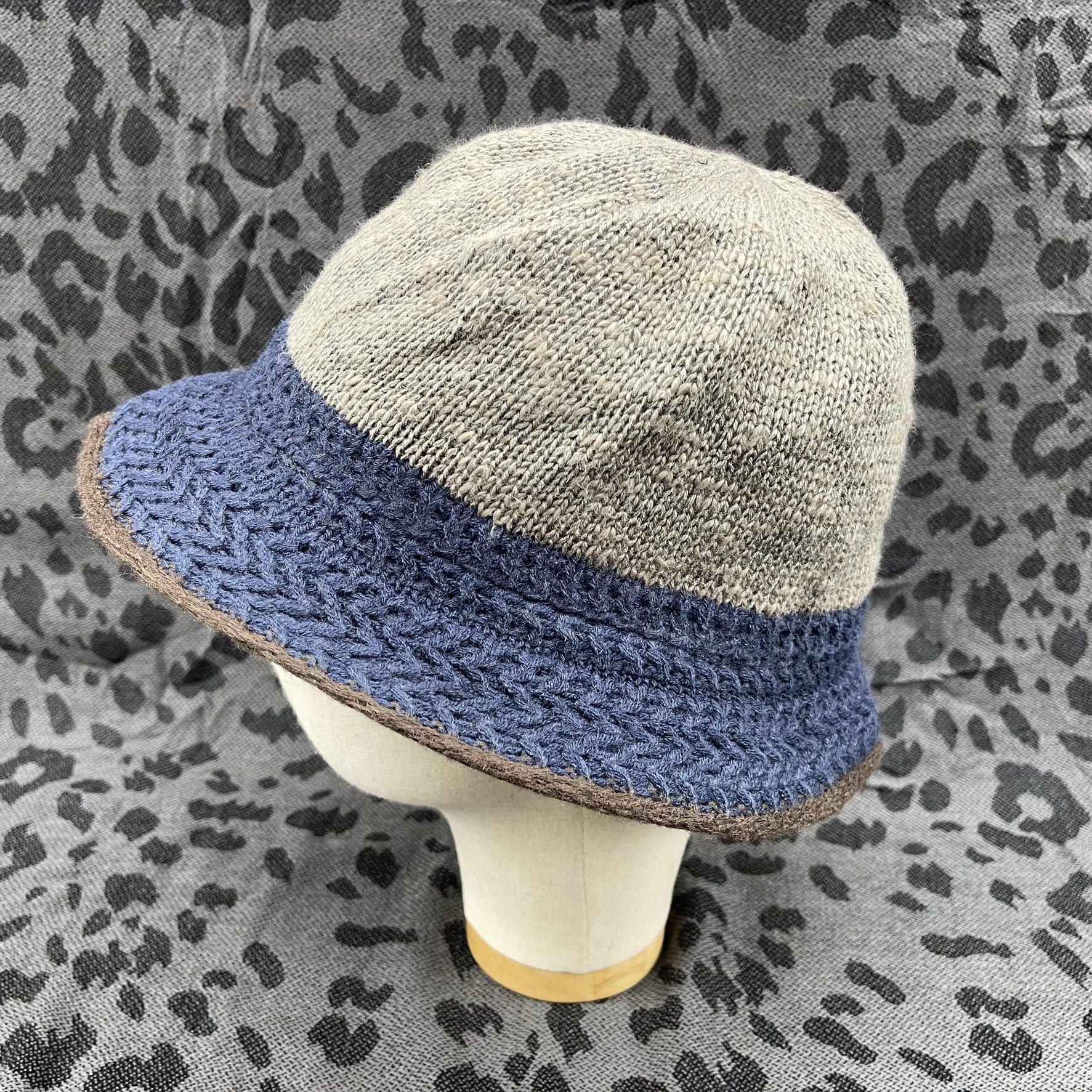 Japanese Brand Basiquenti Nice Design Bucket Hats - BH3247 Size ONE SIZE - 2 Thumbnail