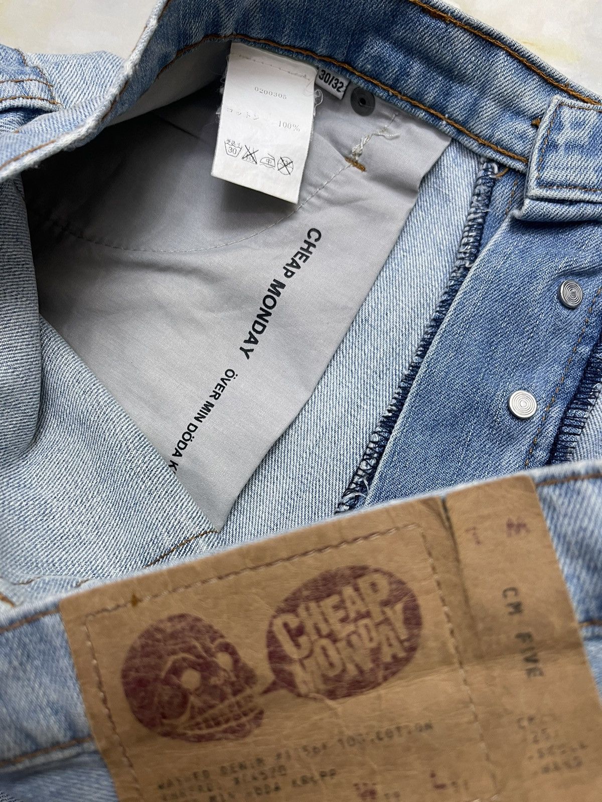 Cheap Monday Cheap Monday Over Min Doda Kropp Distressed design denim Size US 33 - 7 Thumbnail