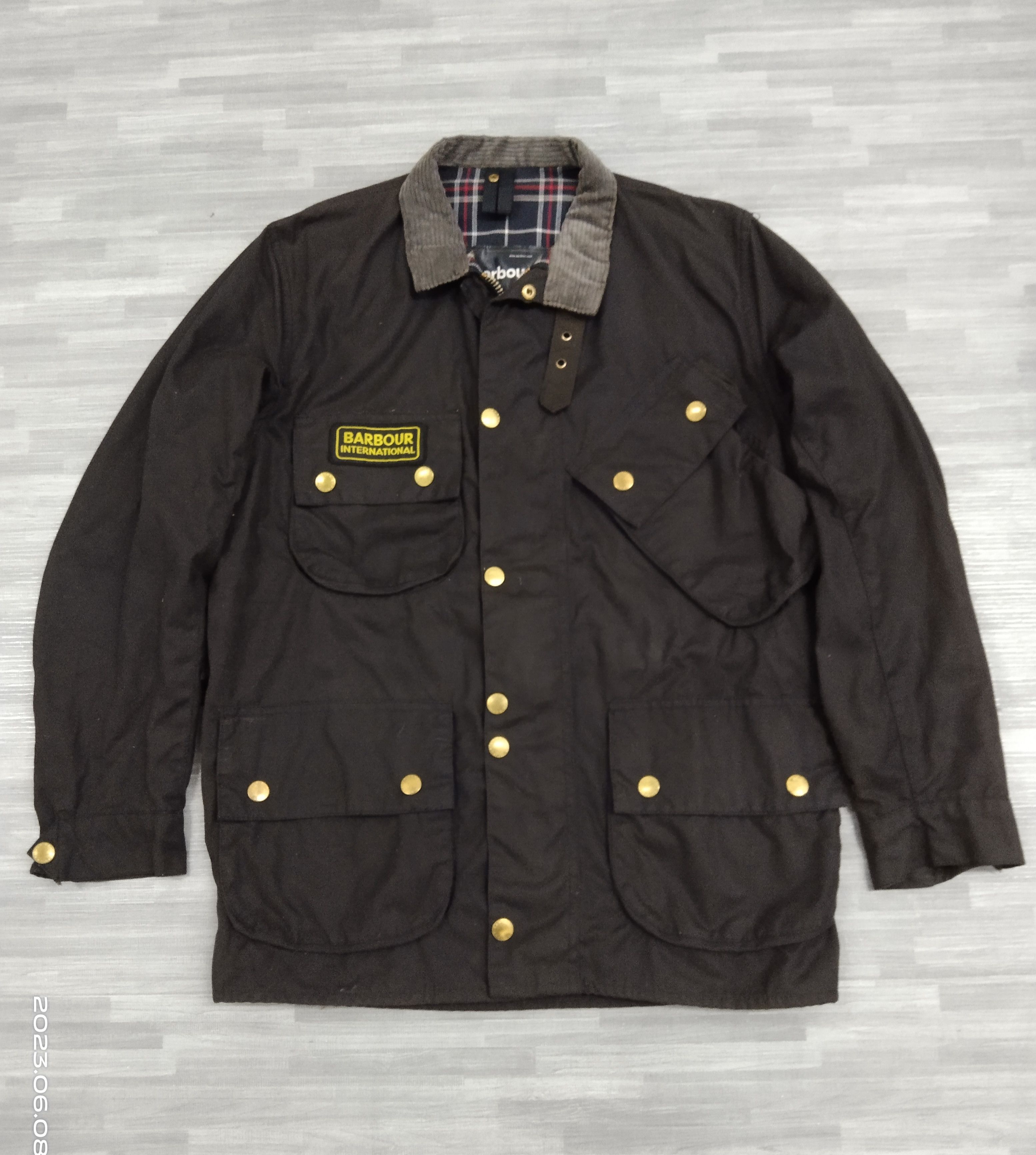 Barbour BARBOUR BLACK WAXED INTERNATIONAL MADE IN ENGLAND JACKET Size US M / EU 48-50 / 2 - 2 Thumbnail