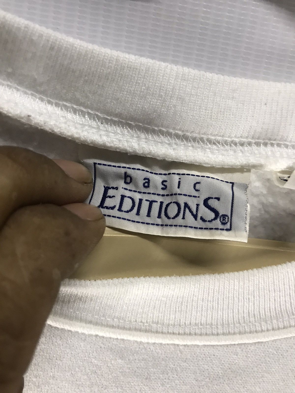 Basic Editions Basic editions happy Halloween sweatshirt crewneck Size US L / EU 52-54 / 3 - 3 Thumbnail