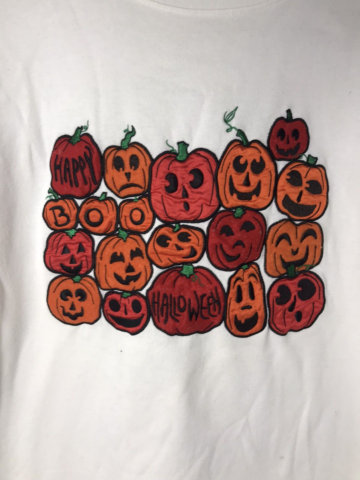 Basic Editions Basic editions happy Halloween sweatshirt crewneck Size US L / EU 52-54 / 3 - 5 Thumbnail