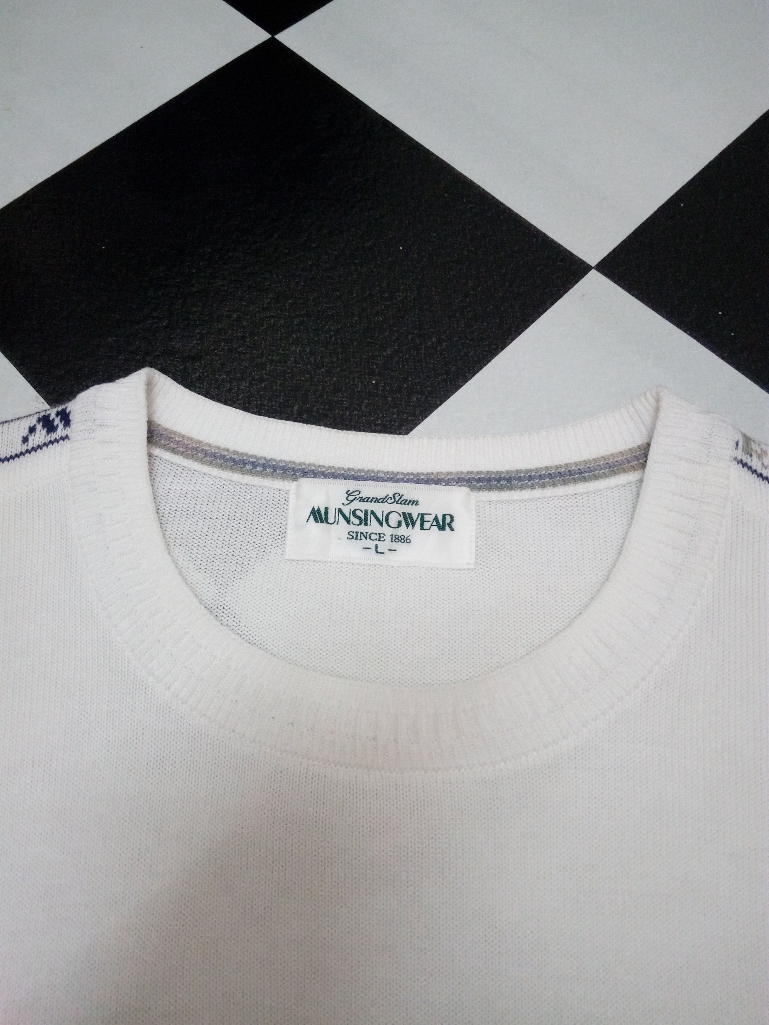 Japanese Brand × Vintage VINTAGE MUNSINGWEAR KNIT SWEATER EMBROIDERED LOGO Size US M / EU 48-50 / 2 - 8 Thumbnail