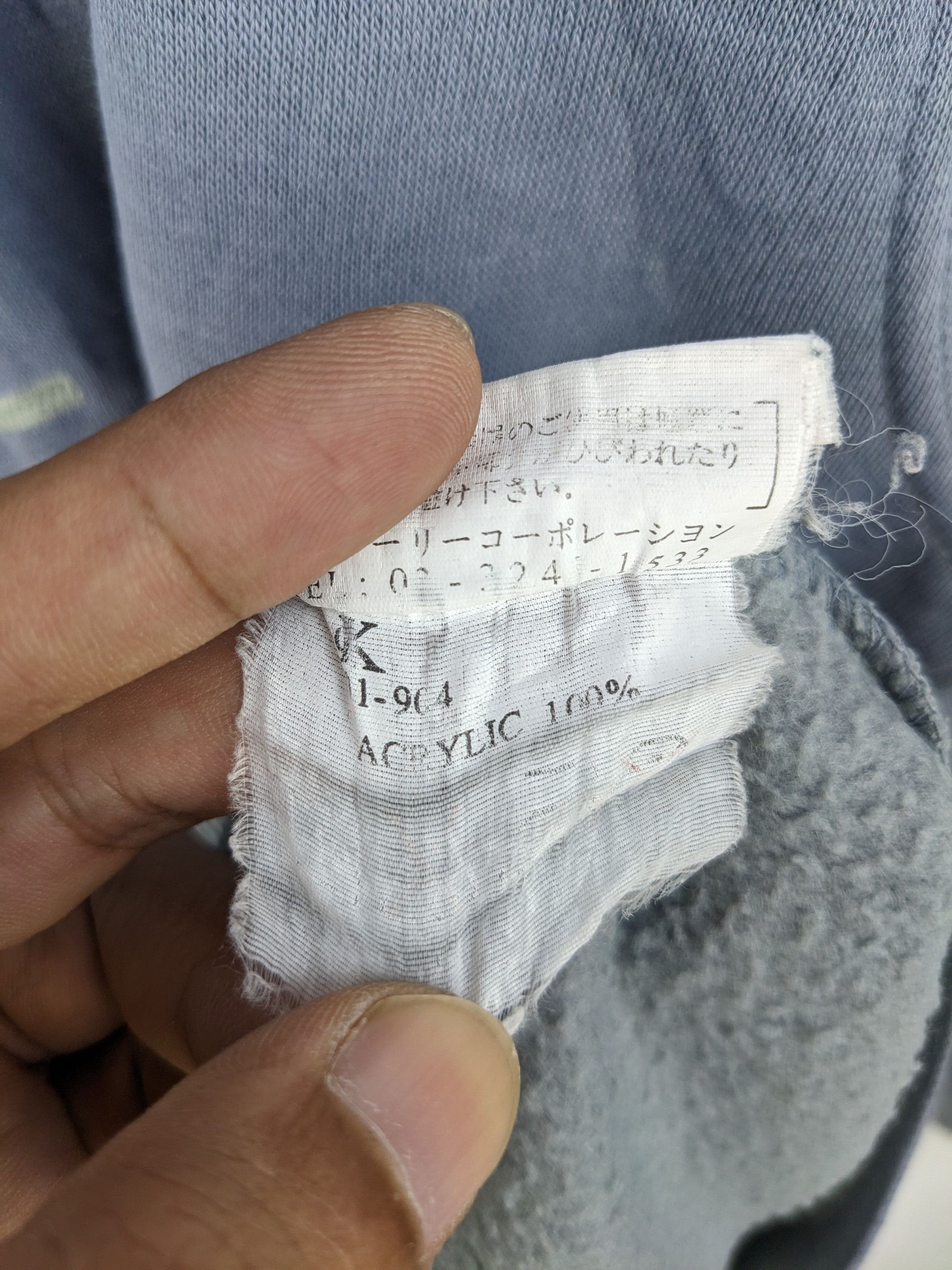 Calvin Klein × Vintage Vintage Calvin Klein Sweatshirt Spell Out Distressed Size US L / EU 52-54 / 3 - 11 Thumbnail