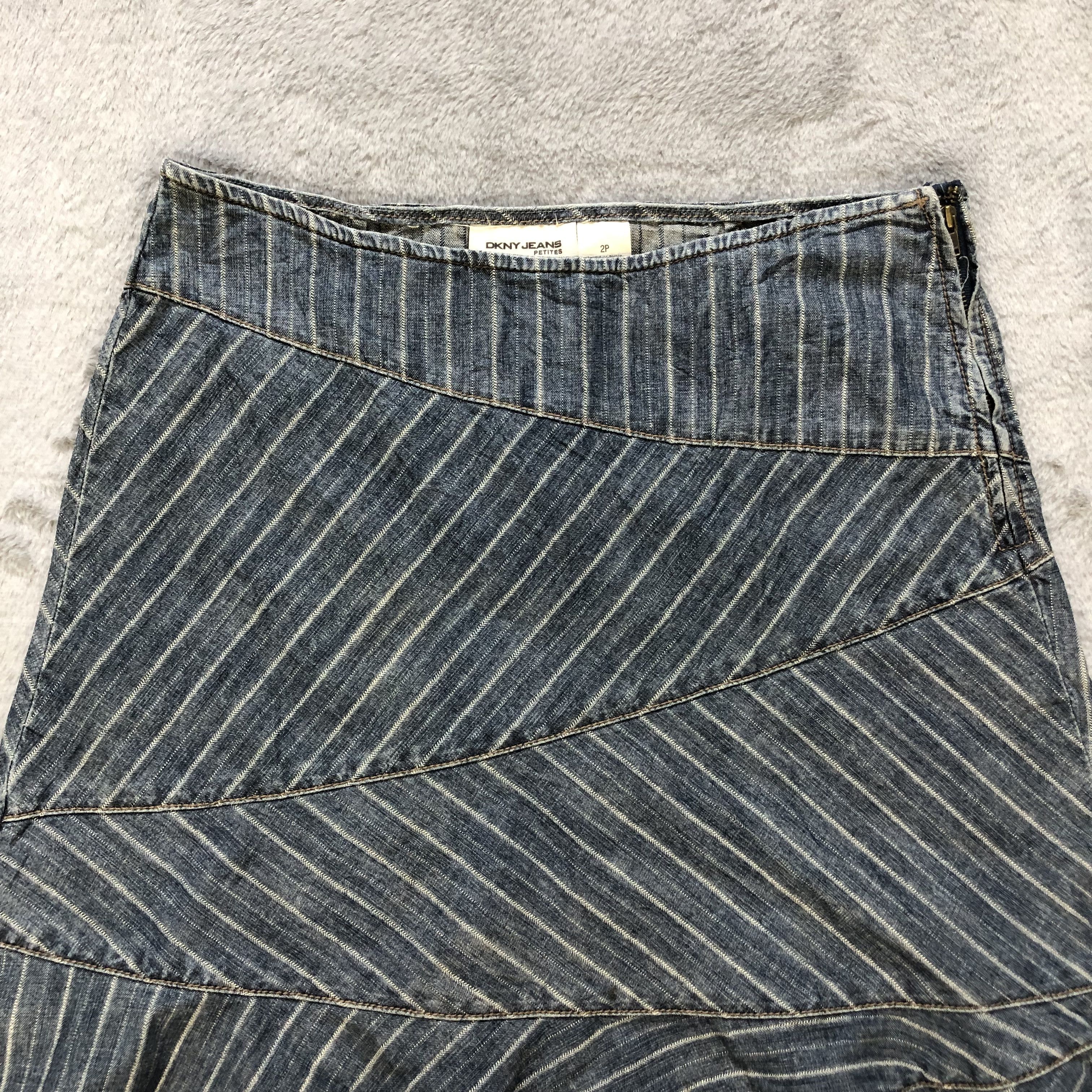 DKNY DKNY JEANS PETITES RECONSTRUCTED DENIM MINI SKIRTS #6899-96 Size 29" - 2 Thumbnail