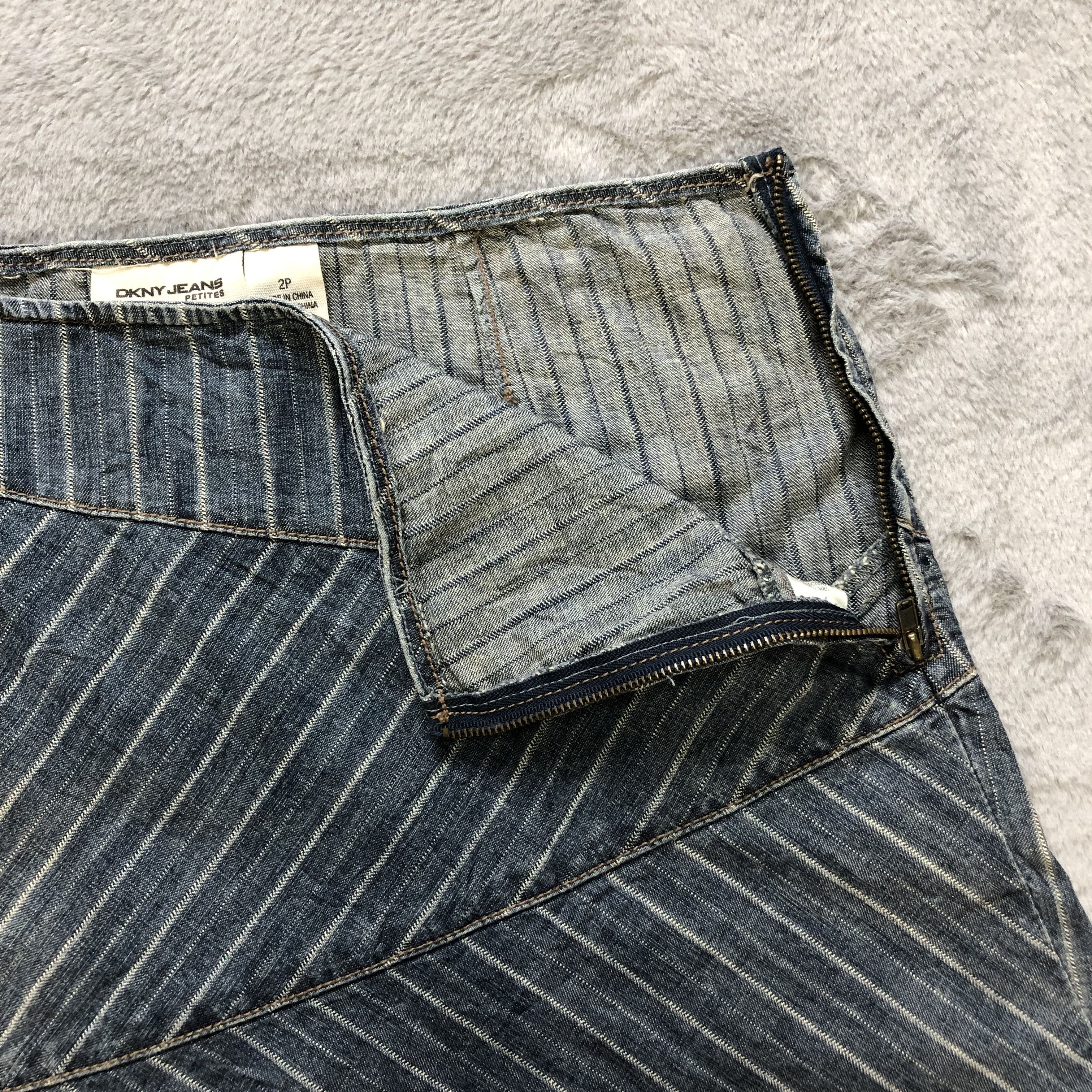 DKNY DKNY JEANS PETITES RECONSTRUCTED DENIM MINI SKIRTS #6899-96 Size 29" - 3 Thumbnail
