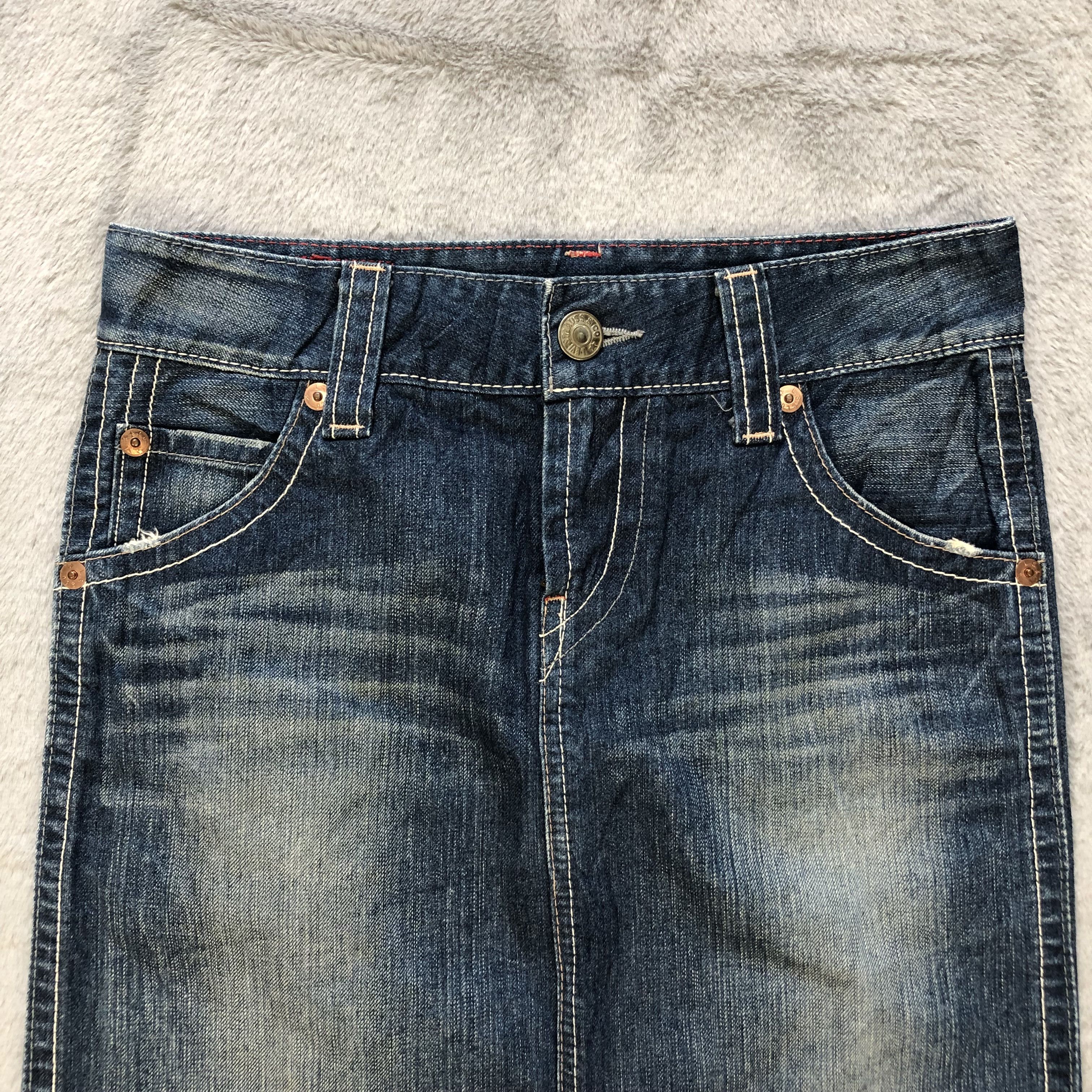 Levi's LEVIS JEANS SKIRTS #6909-96 Size 29" - 2 Thumbnail