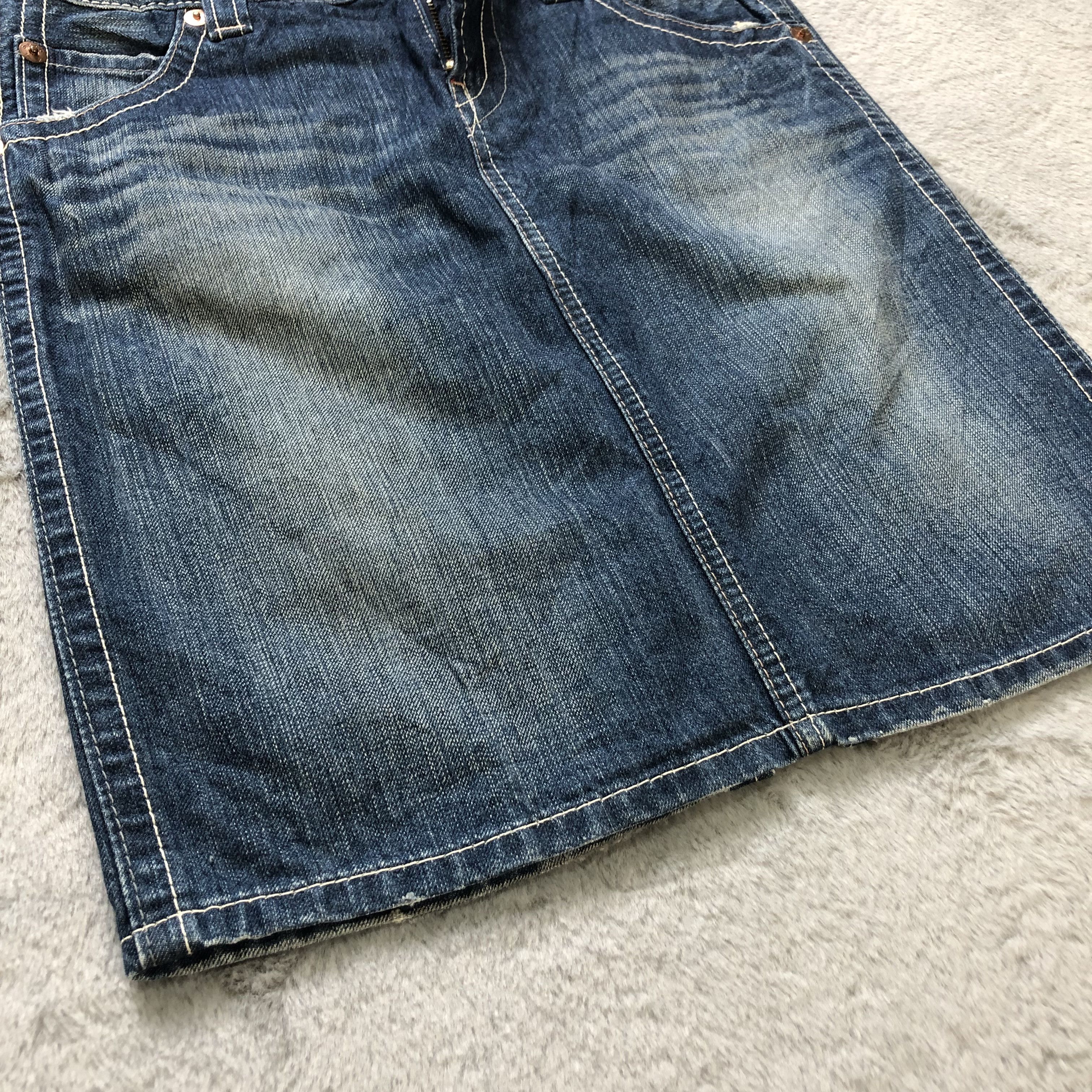Levi's LEVIS JEANS SKIRTS #6909-96 Size 29" - 7 Thumbnail