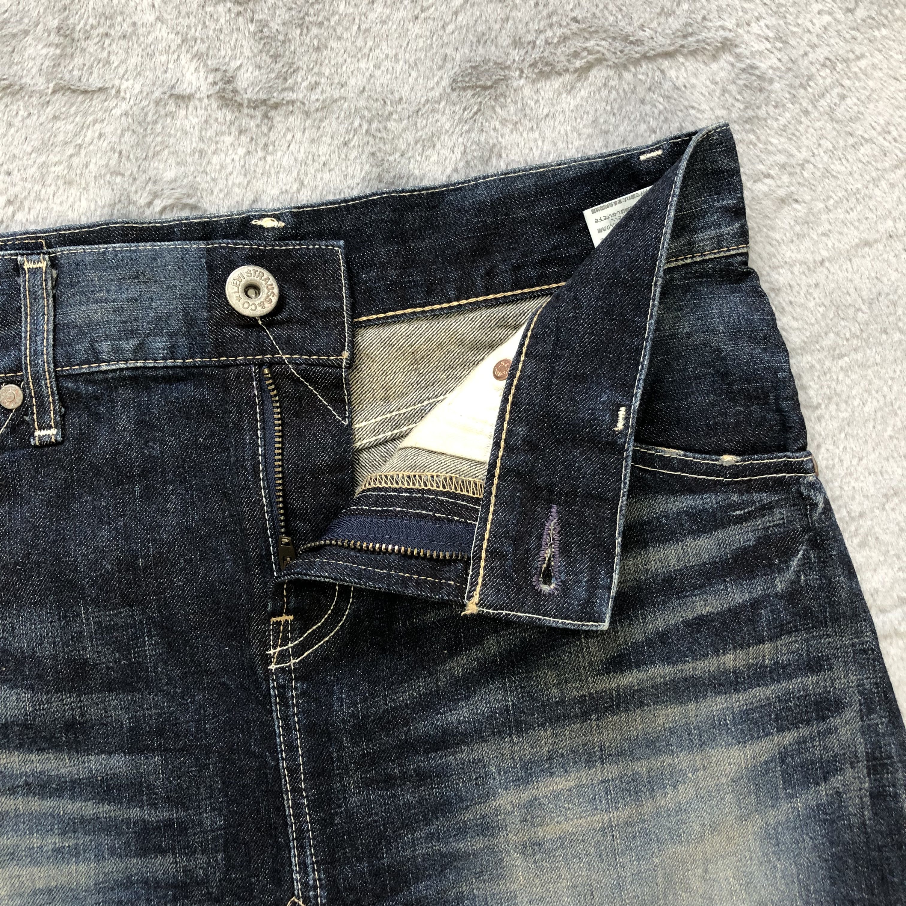 Levi's LEVIS JEANS SKIRTS #6910-96 Size 31" - 4 Thumbnail