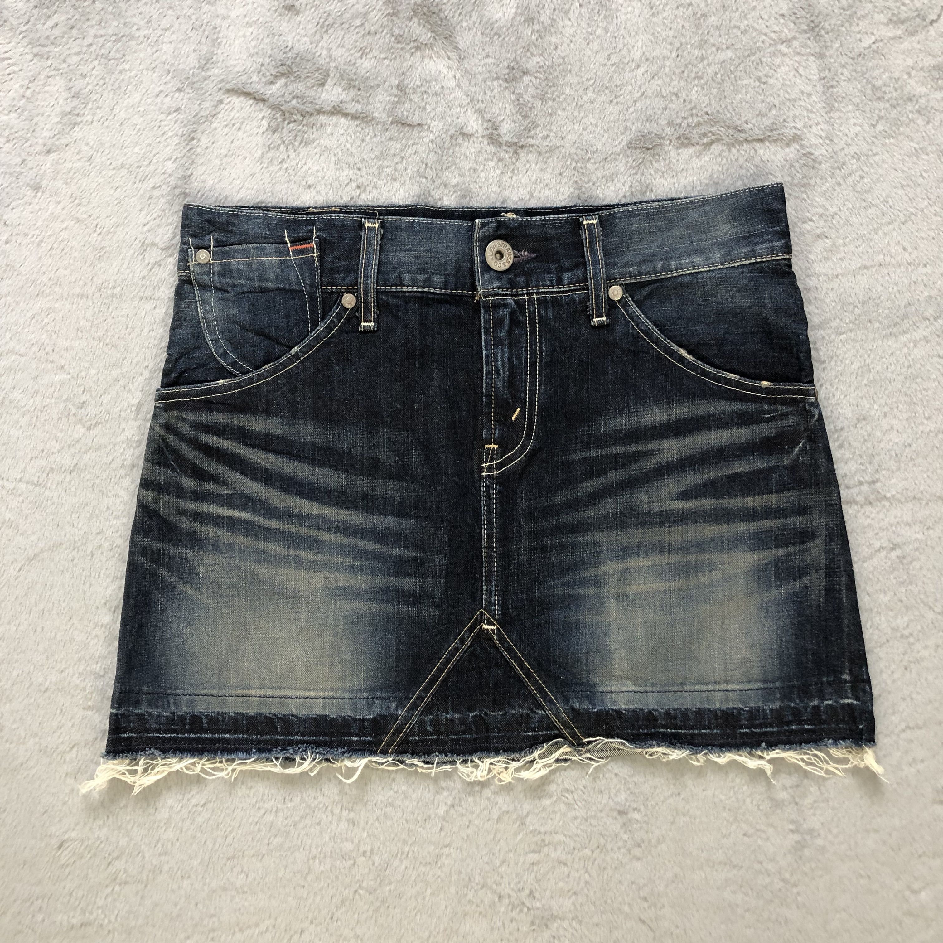 Levi's LEVIS JEANS SKIRTS #6910-96 Size 31" - 1 Thumbnail