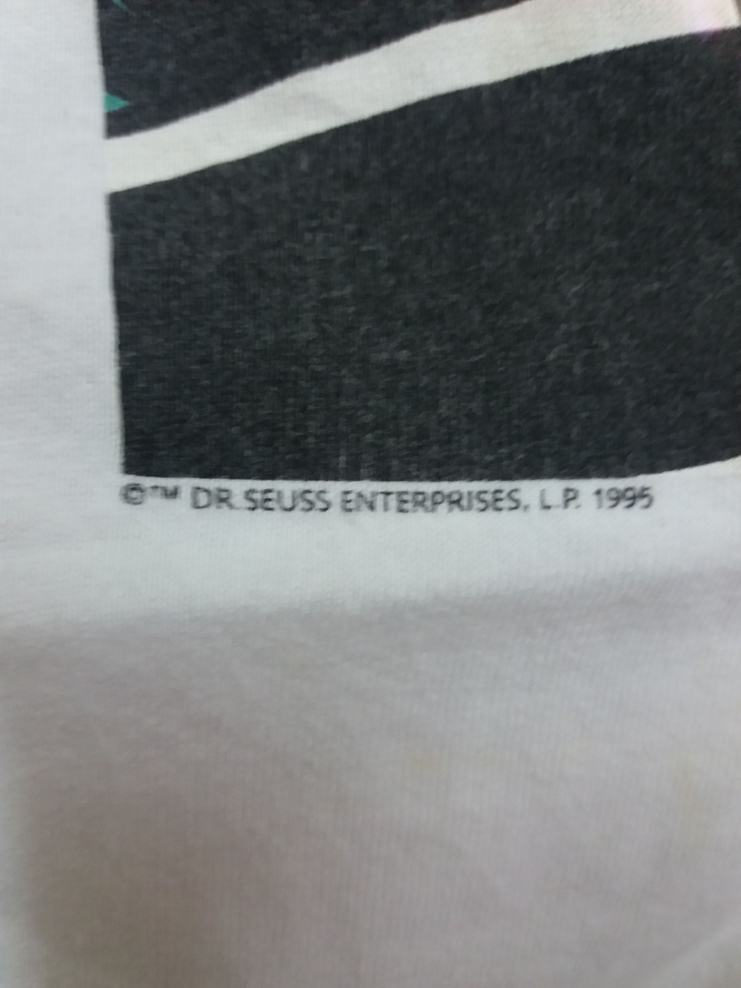 Vintage Vintage Dr. Seuss t-shirt copyright 1995 Made in USA Size US L / EU 52-54 / 3 - 2 Thumbnail