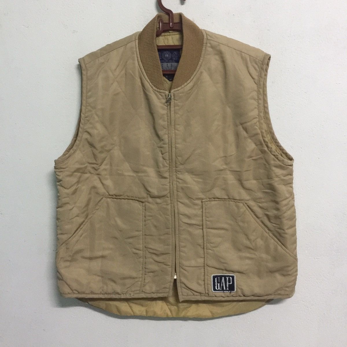 image of Gap Styling Traditional Design Classic Padded Vest, Men's (Size Large)