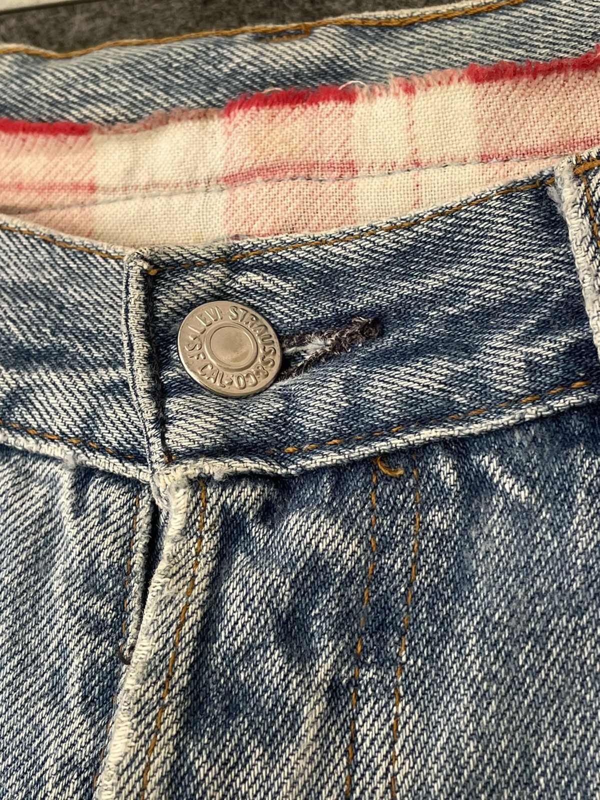 Levi's VINTAGE 501 LEVIS REWORKED Size US 34 / EU 50 - 9 Thumbnail
