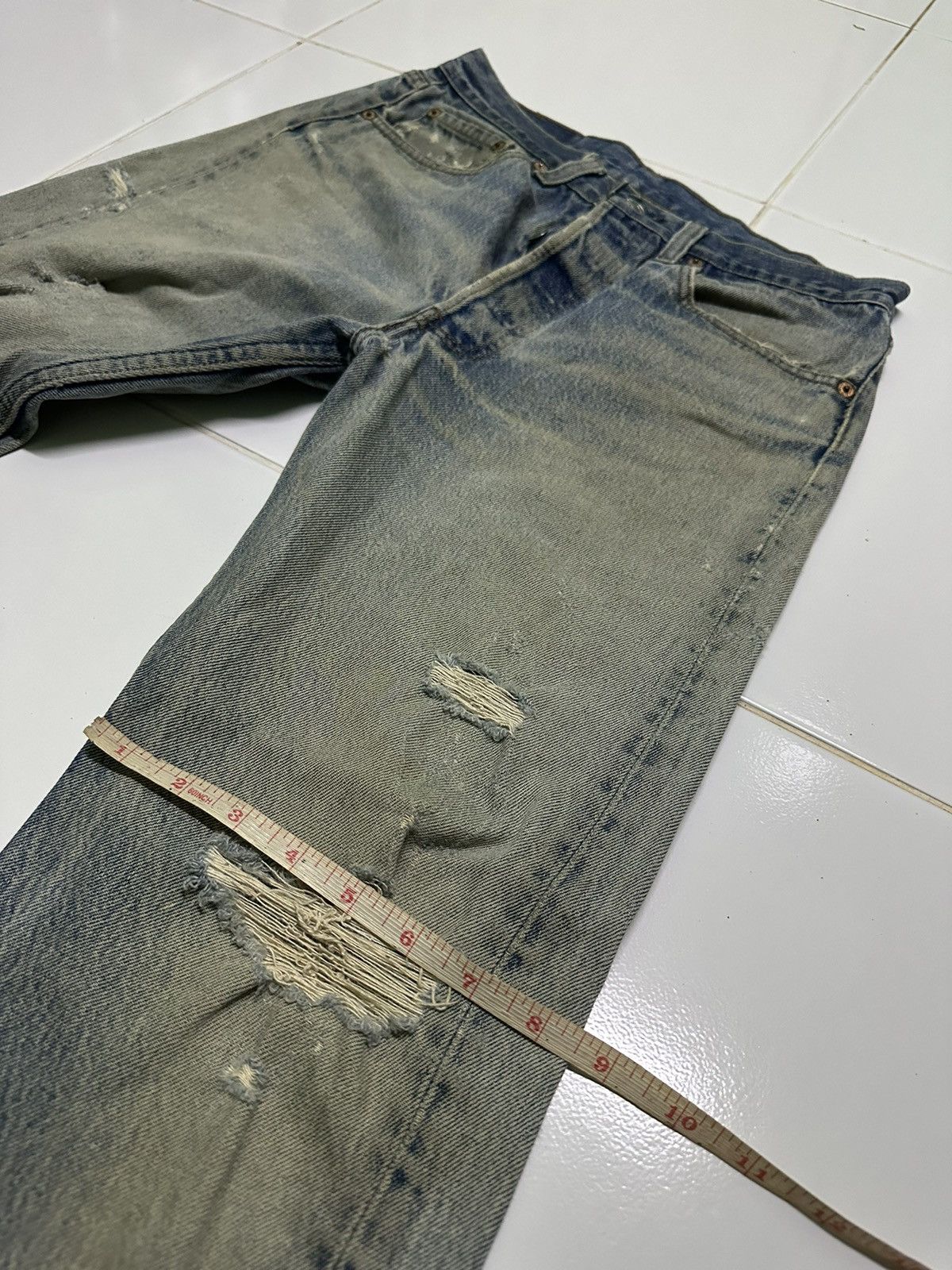 Levi's 30x27 Vintage Levi’s 501 button 552 rusty wash denim jeans Size US 30 / EU 46 - 13 Thumbnail