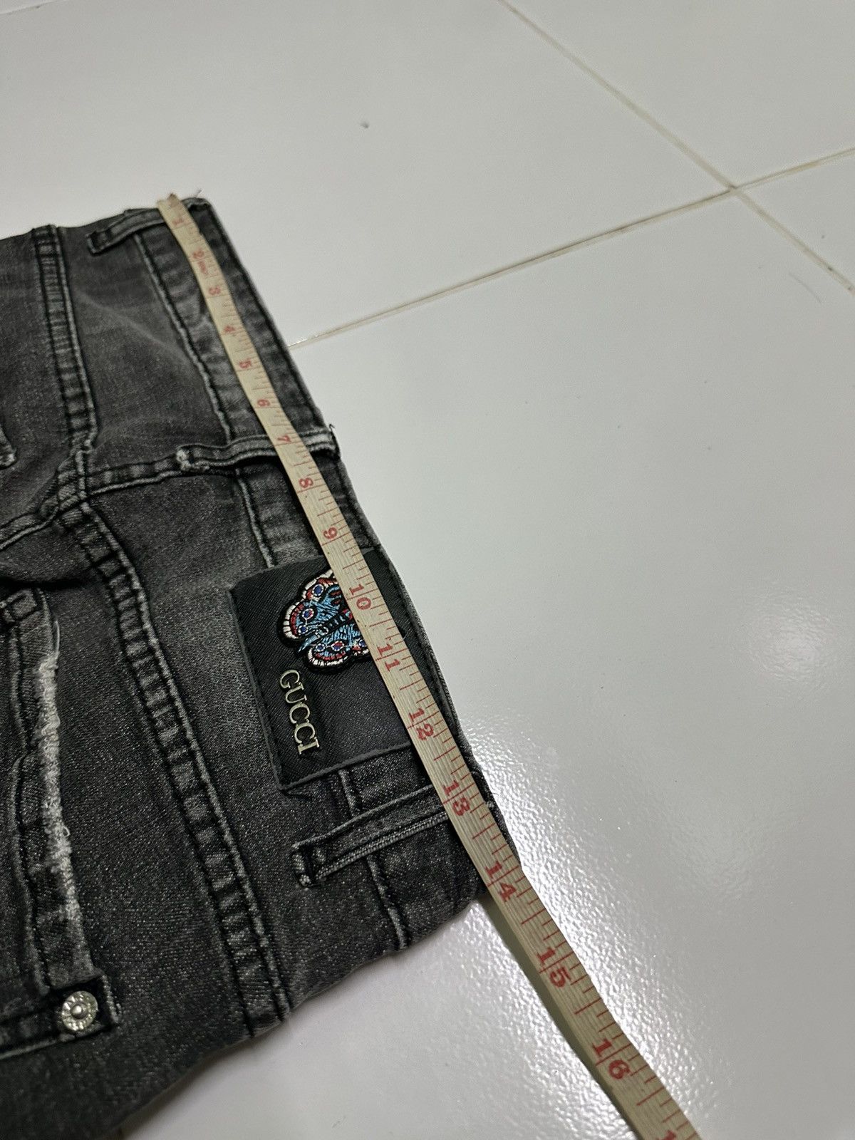 Japanese Brand 28x25 Gucci custom patchwork denim jeans Size 28" / US 6 / IT 42 - 6 Thumbnail