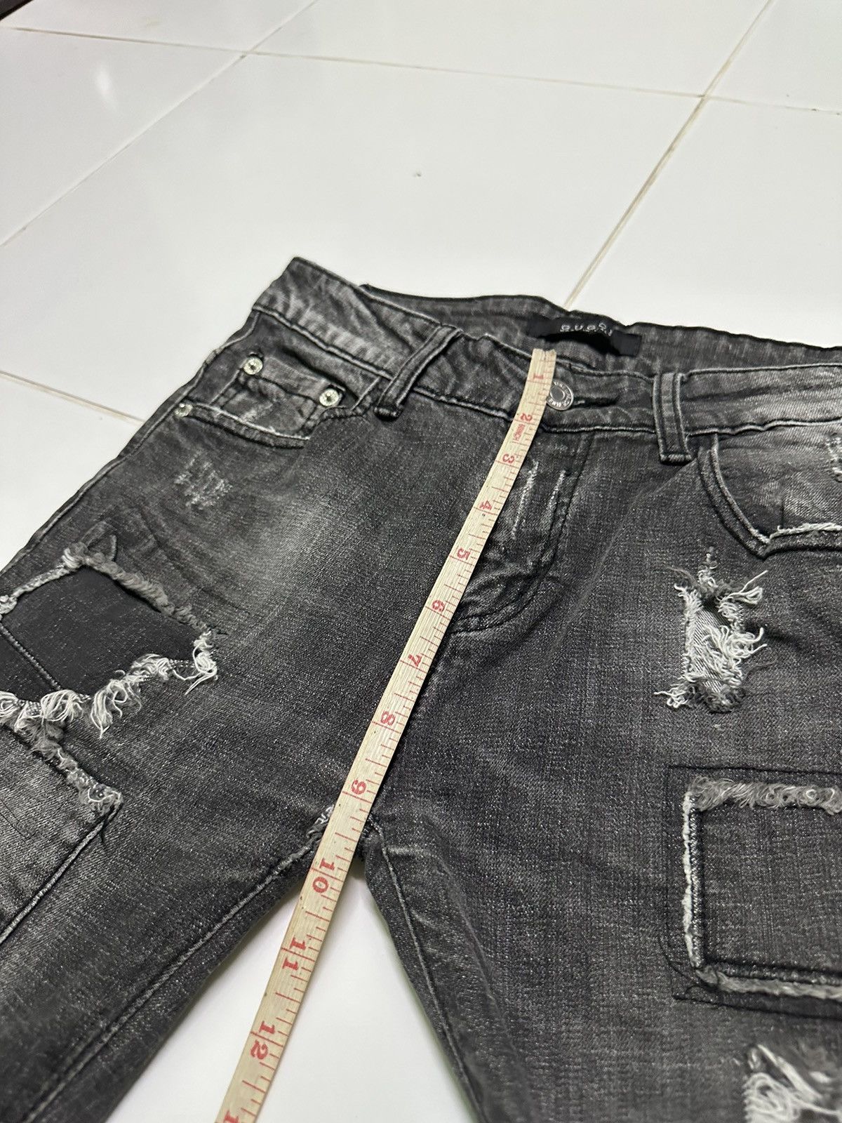 Japanese Brand 28x25 Gucci custom patchwork denim jeans Size 28" / US 6 / IT 42 - 12 Thumbnail